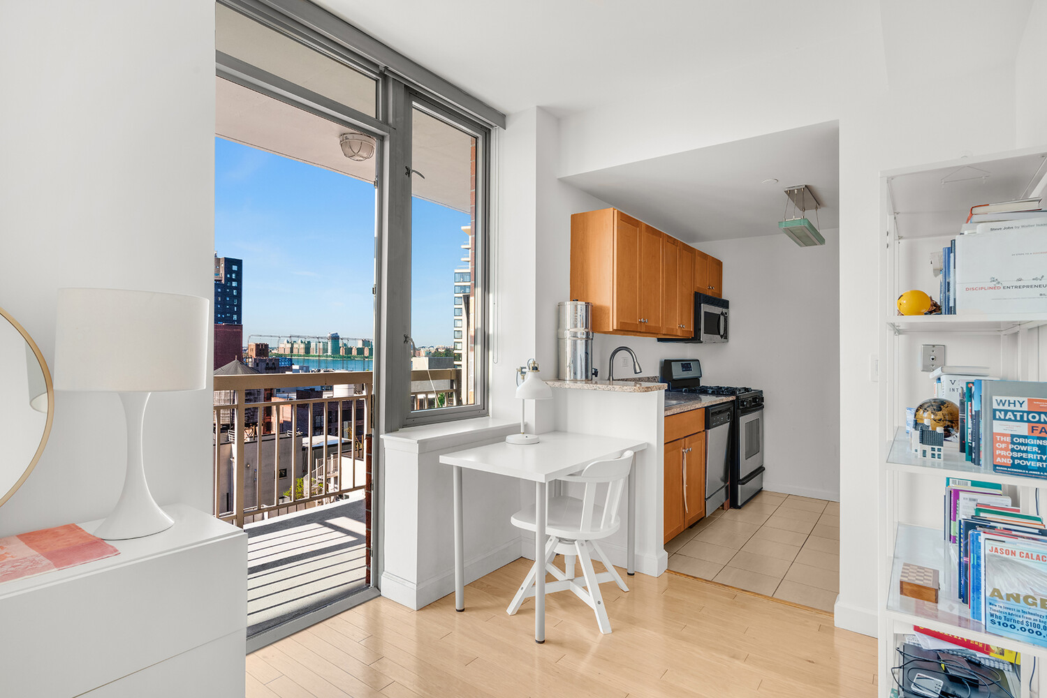 #4 photo, 520 W 23RD Street, マンハッタン Chelsea , NY 10011