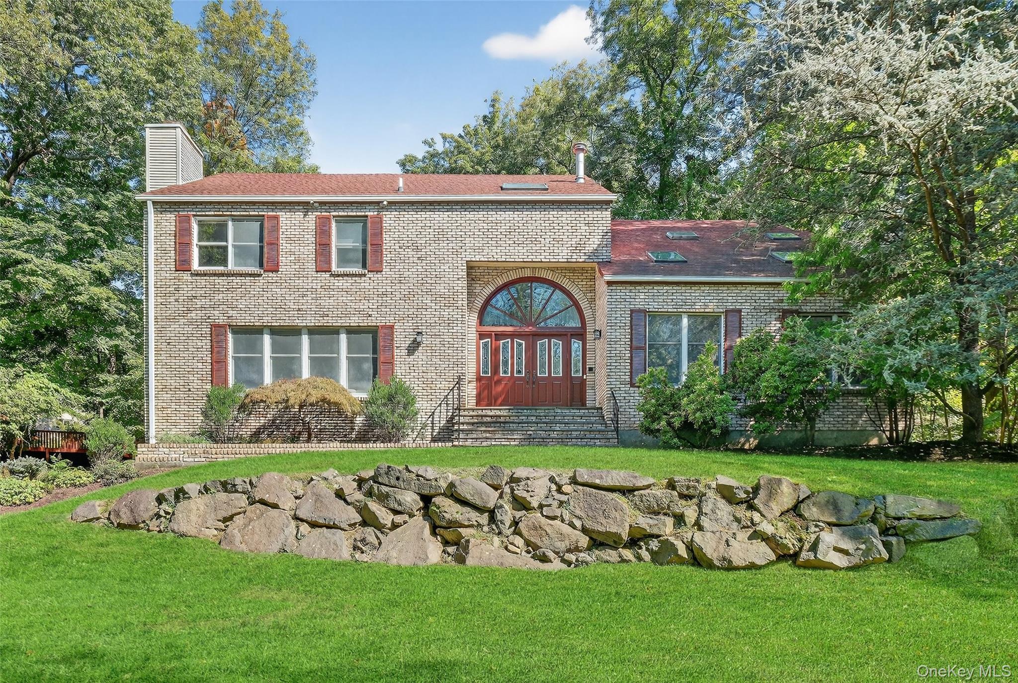 #1 photo, 23 Chester Court, Cortlandt Manor , NY 10567