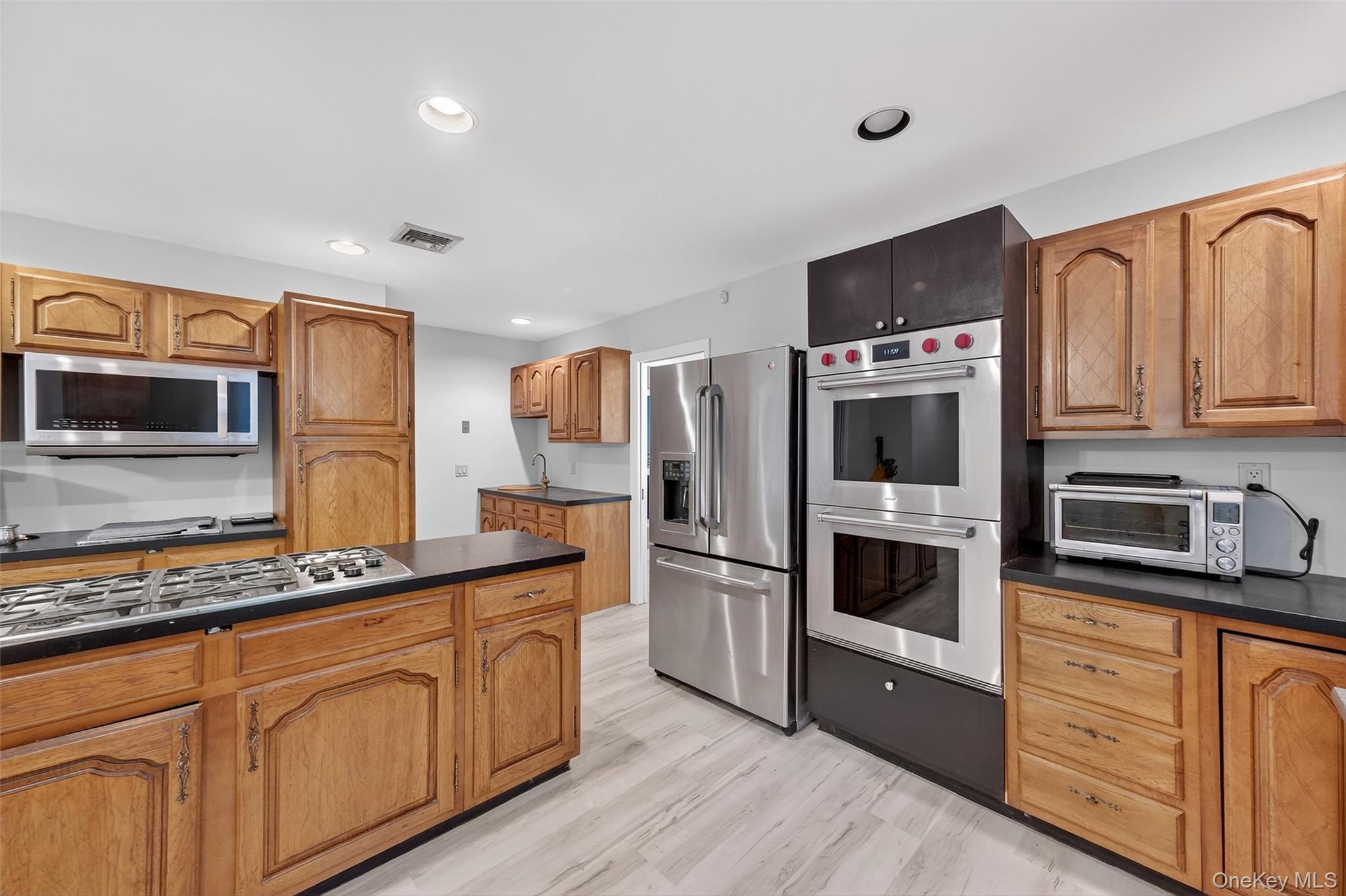 #11 photo, 23 Chester Court, Cortlandt Manor , NY 10567