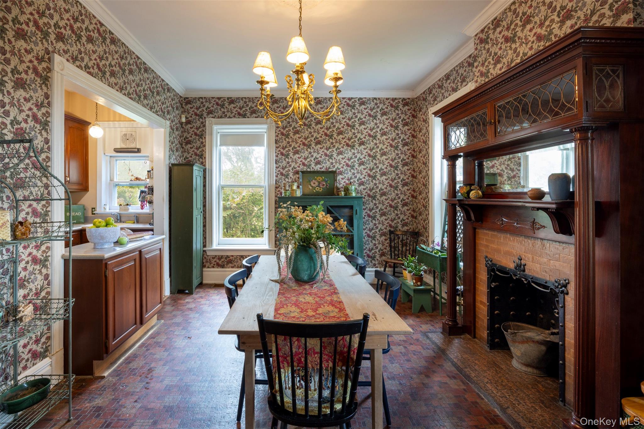 #15 photo, 44 W Chestnut Street, Kingston , NY 12401