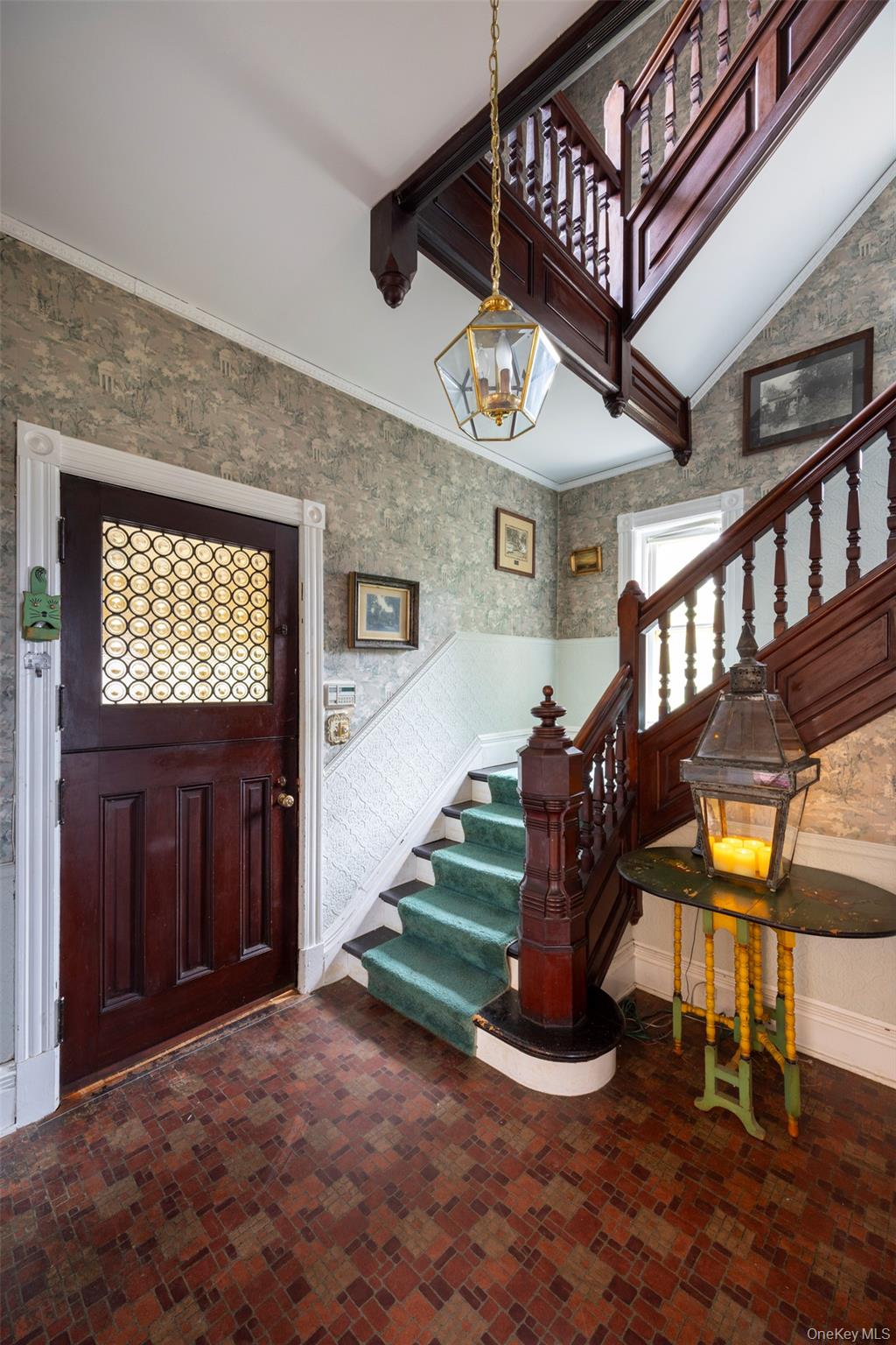 #8 photo, 44 W Chestnut Street, Kingston , NY 12401