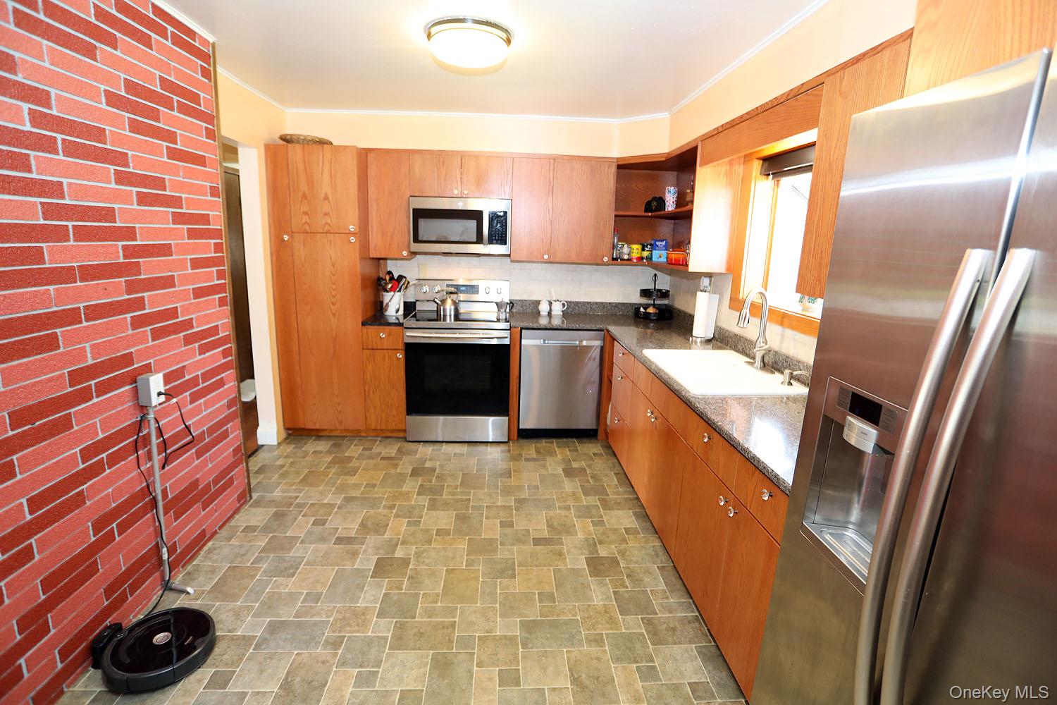 #16 photo, 31 Erlemann Road, Jeffersonville , NY 12748