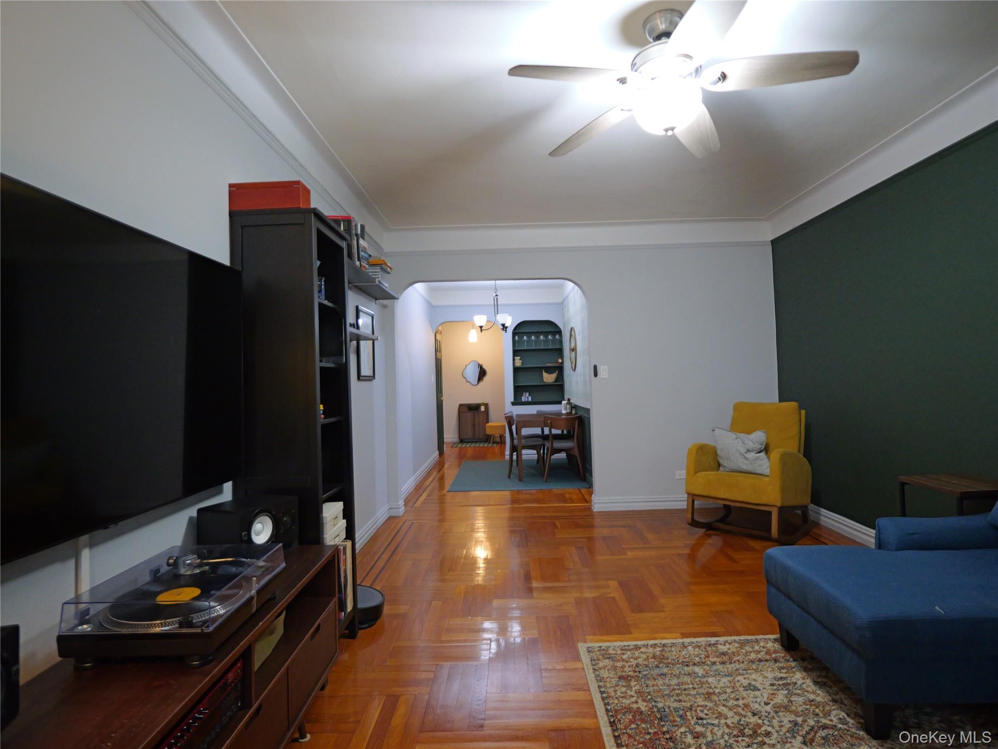 #17 photo, 3321 Bruckner Blvd., ブロンクス区 Bronx , NY 10461