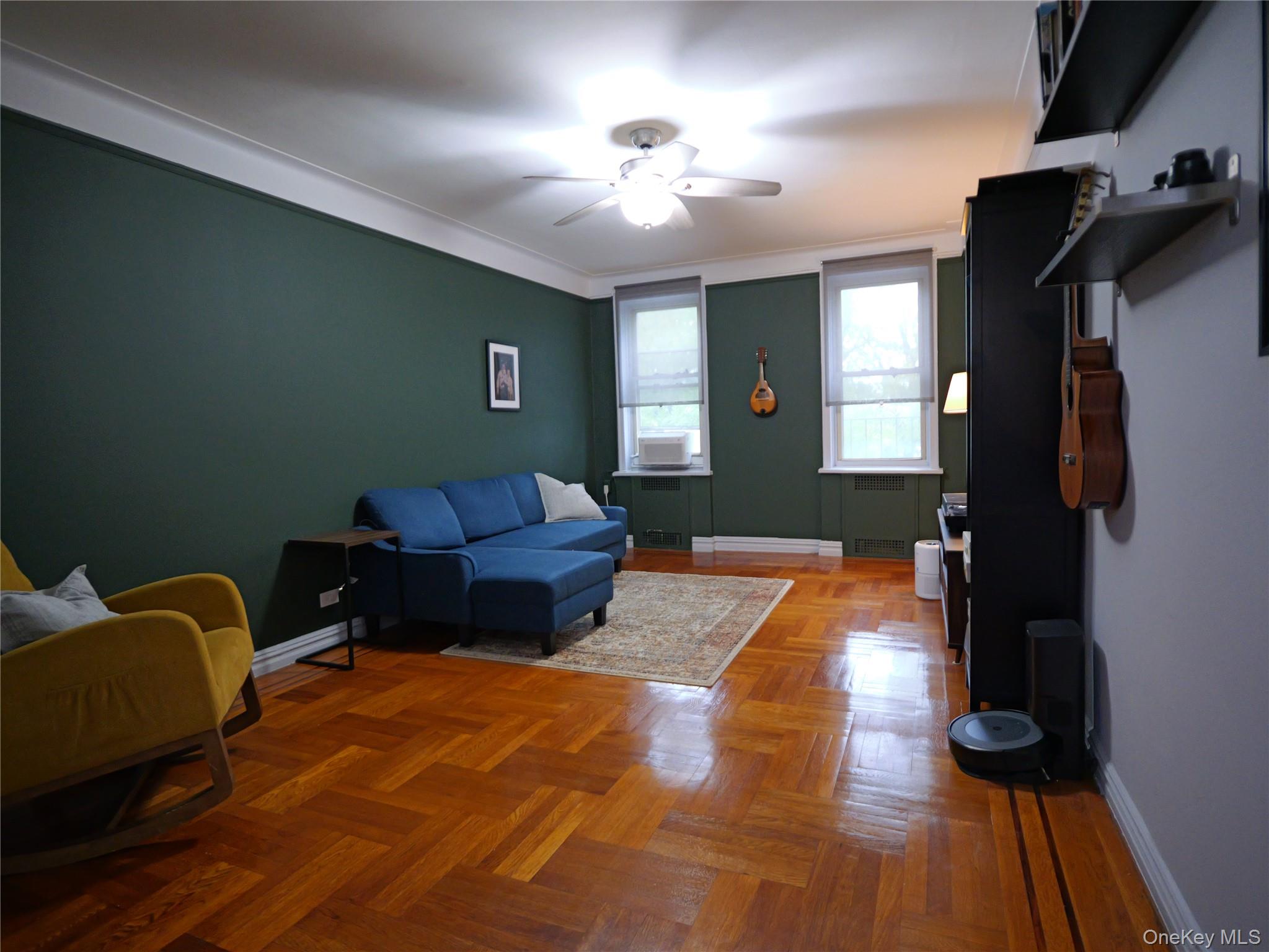 #20 photo, 3321 Bruckner Blvd., ブロンクス区 Bronx , NY 10461