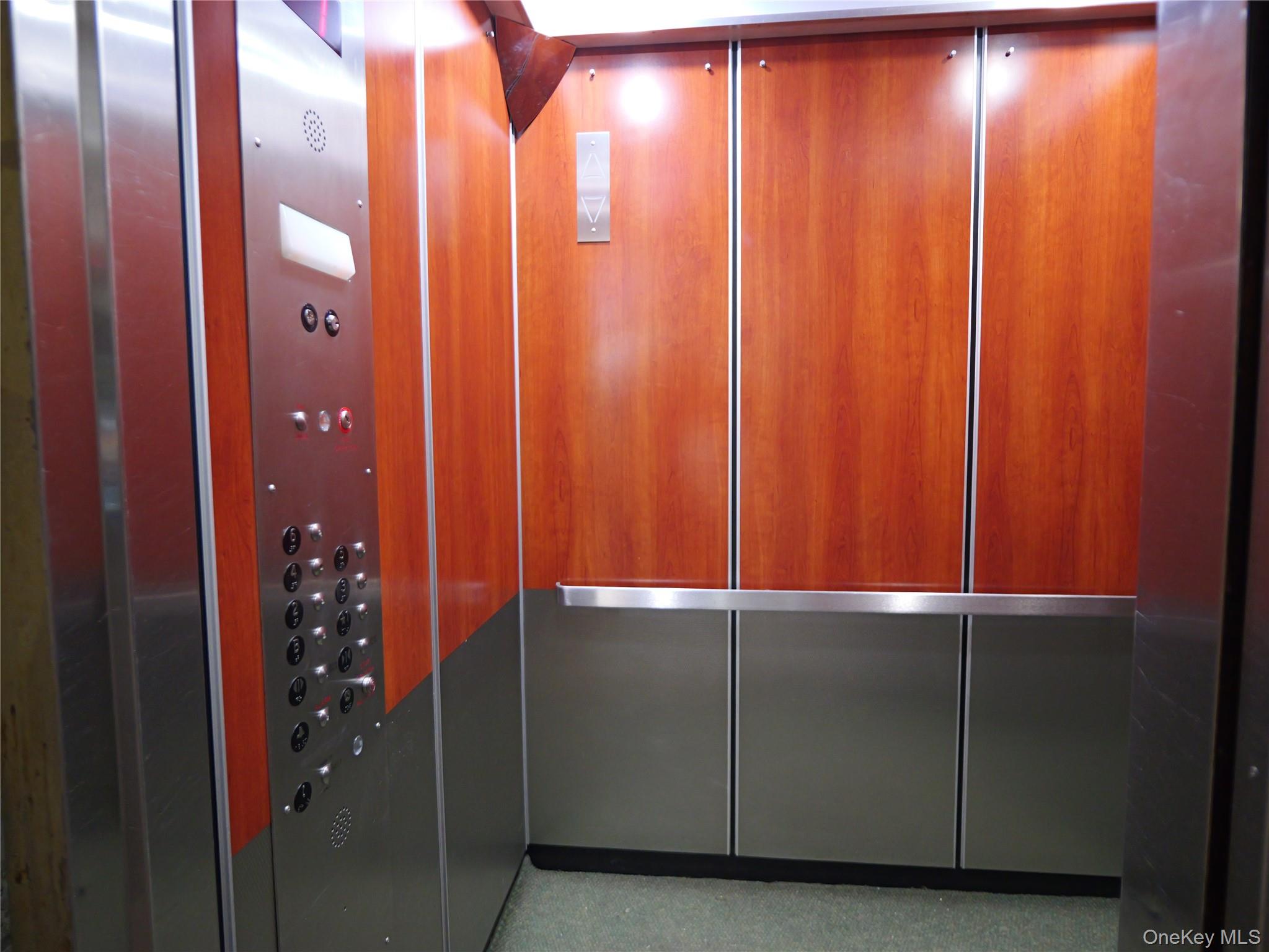 #5 photo, 3321 Bruckner Blvd., ブロンクス区 Bronx , NY 10461