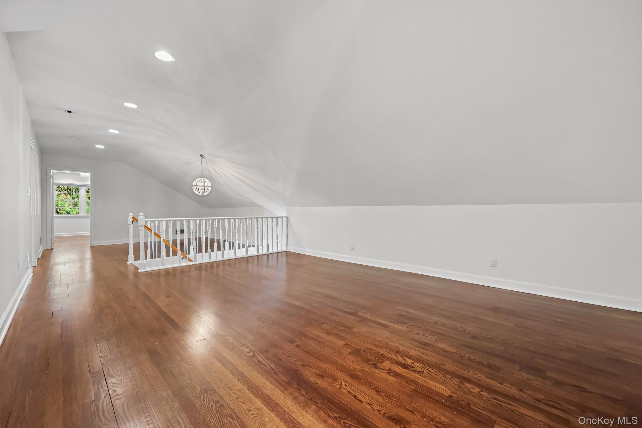 #15 photo, 3 Elm Road, Scarsdale , NY 10583