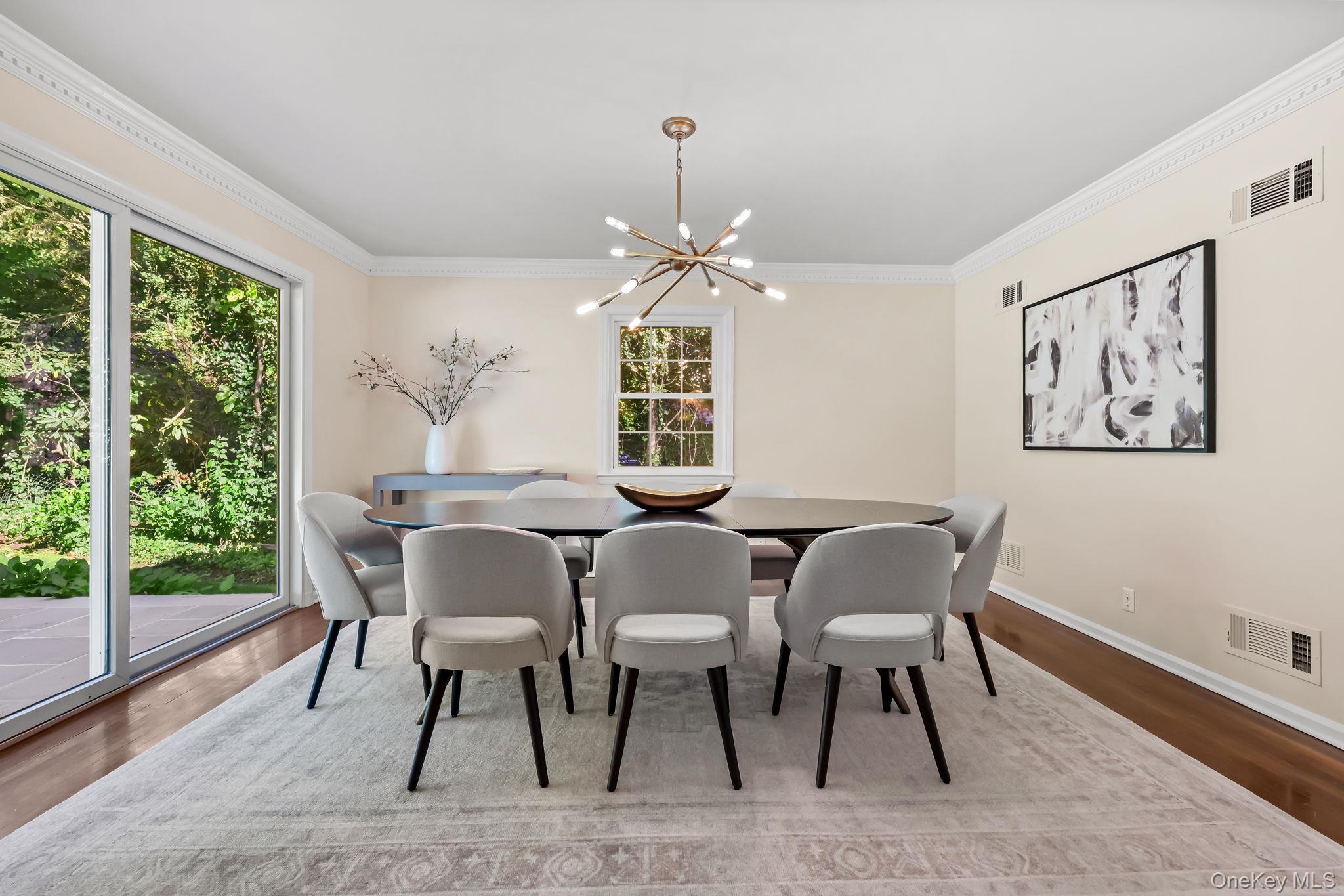 #6 photo, 3 Elm Road, Scarsdale , NY 10583