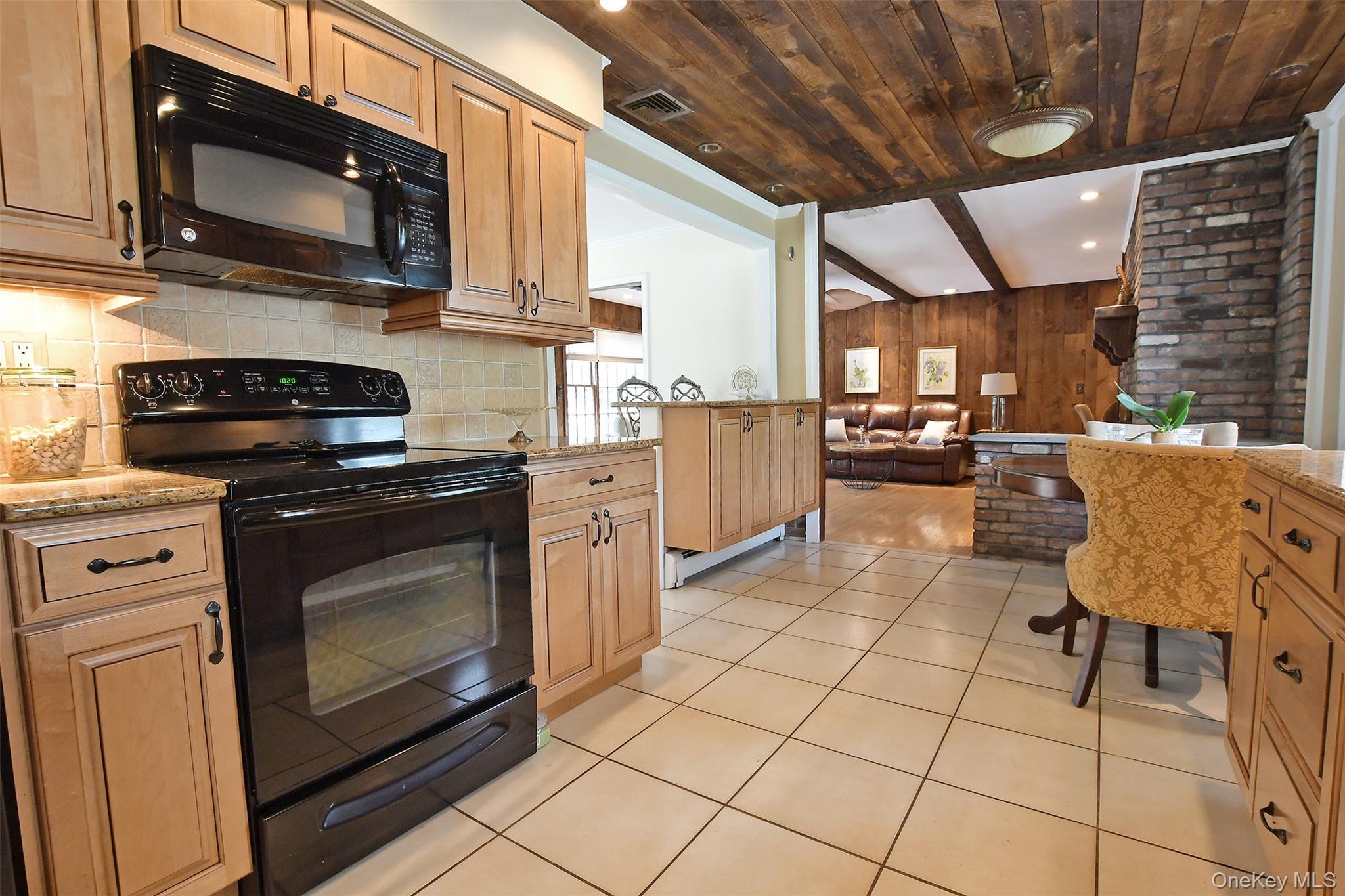 #5 photo, 72 Mahogany Road, サフォーク郡 Rocky Point , NY 11778