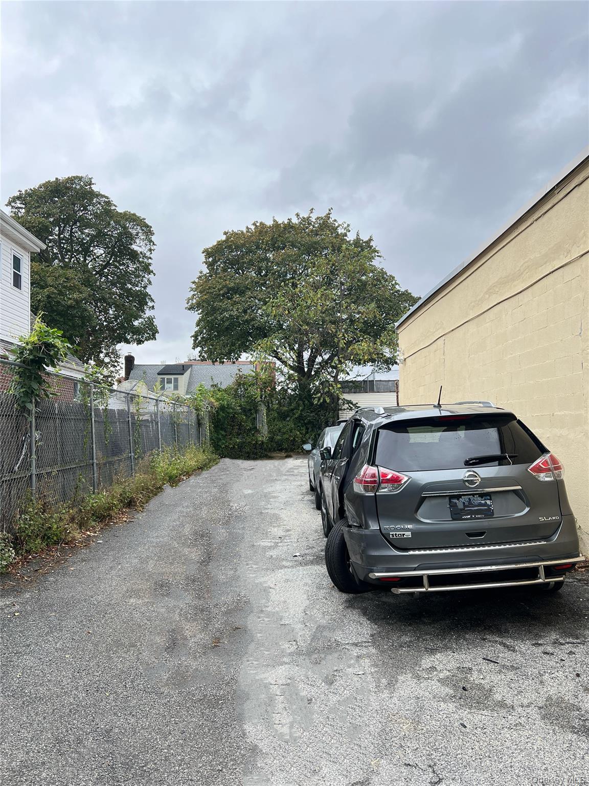 #3 photo, 226-12 Jamaica Avenue, ナッソー郡 Floral Park , NY 11001