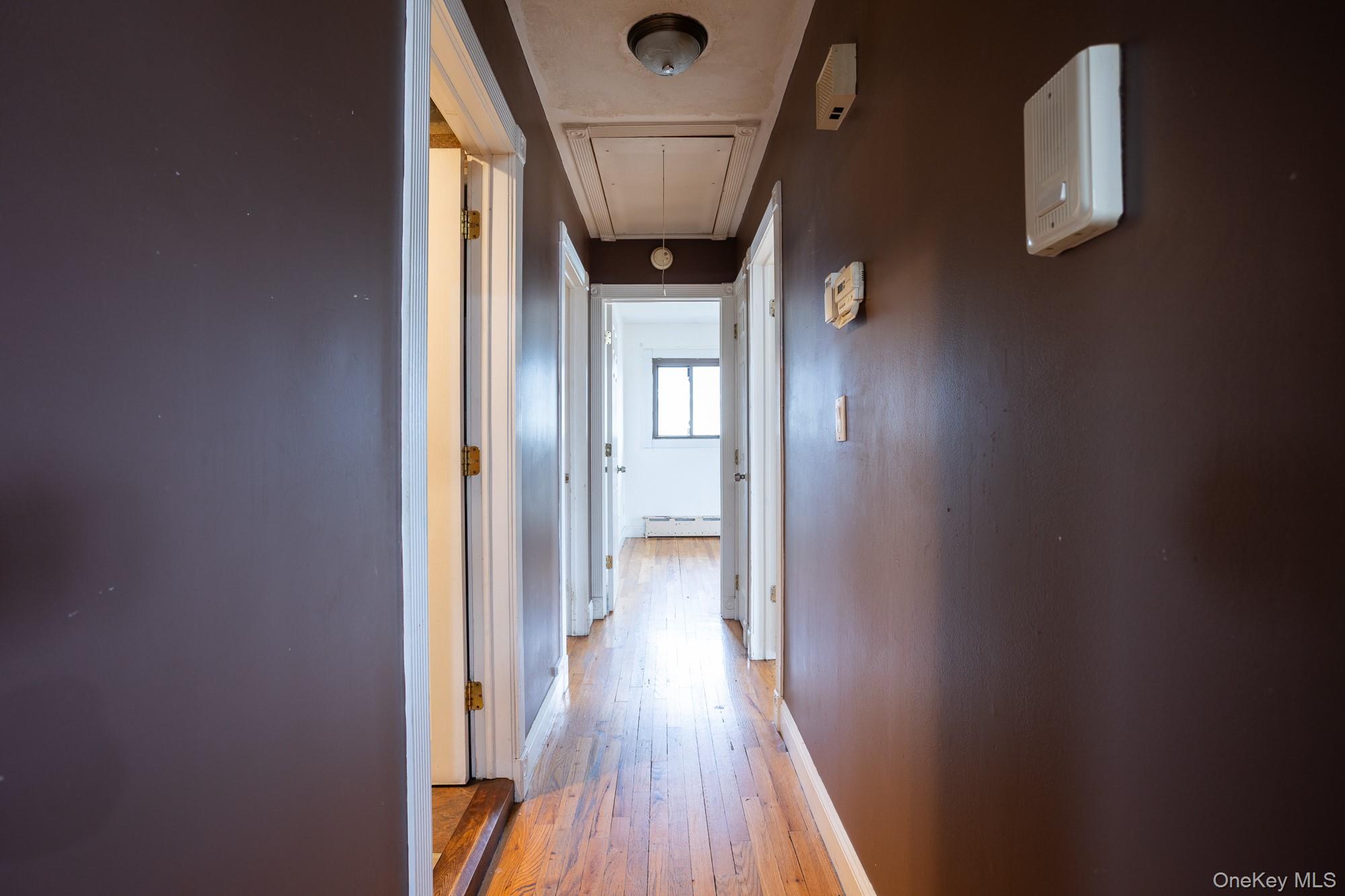 #12 photo, 557 N Kings Avenue, サフォーク郡 Lindenhurst , NY 11757