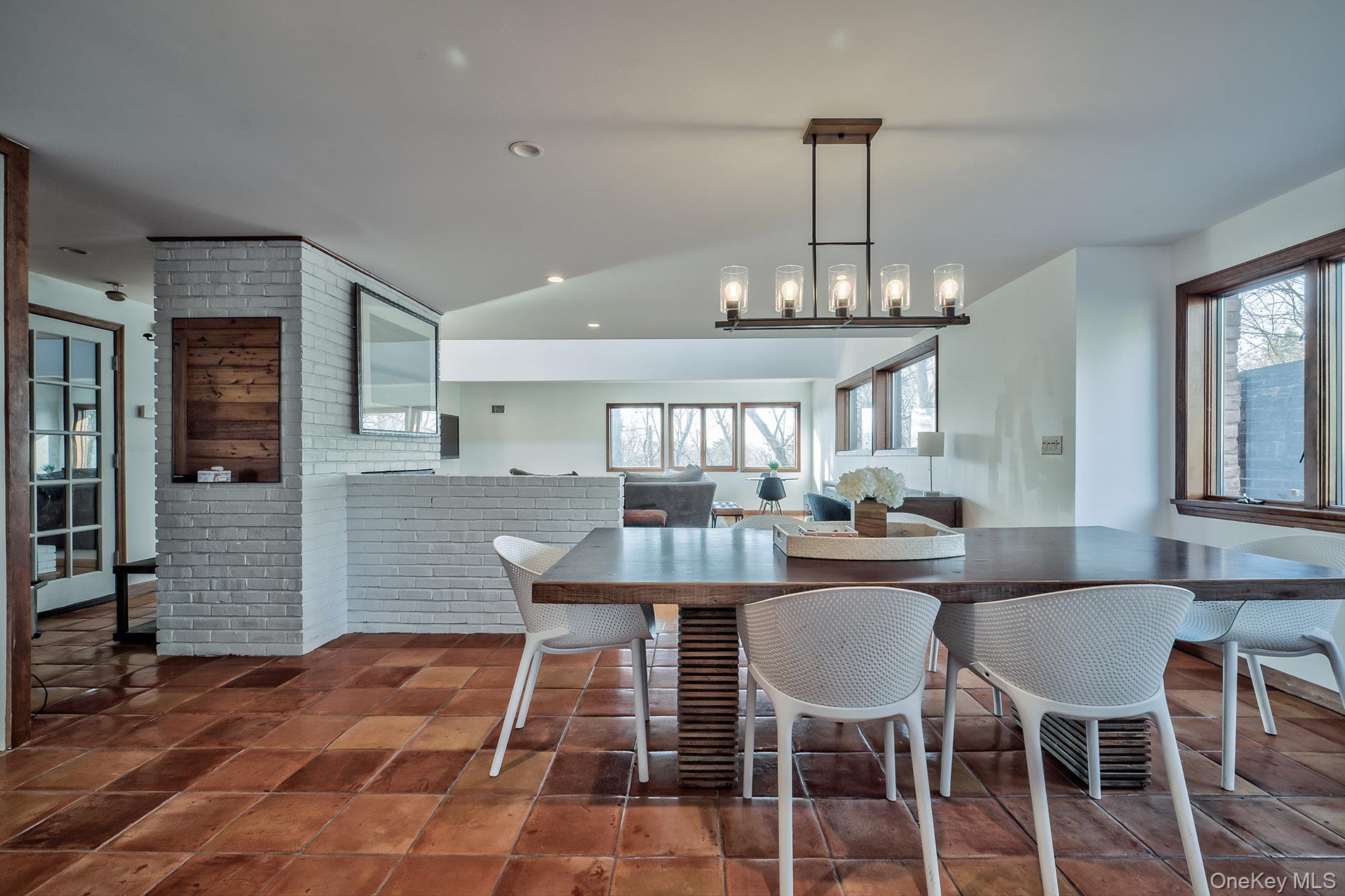 #10 photo, 4 Sloanes Court, ナッソー郡 Sands Point , NY 11050