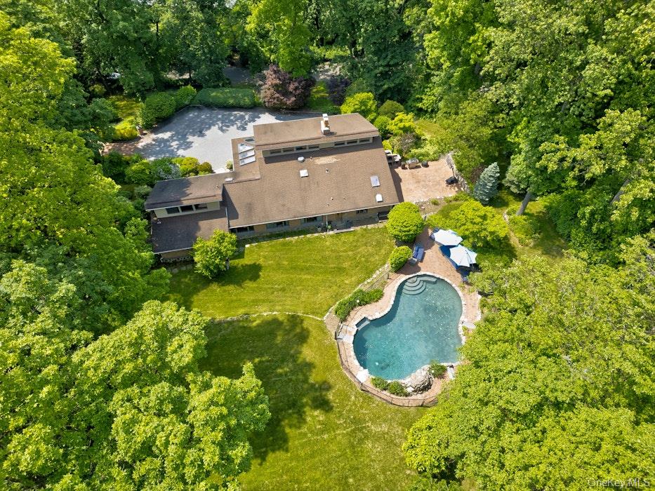 #19 photo, 4 Sloanes Court, ナッソー郡 Sands Point , NY 11050