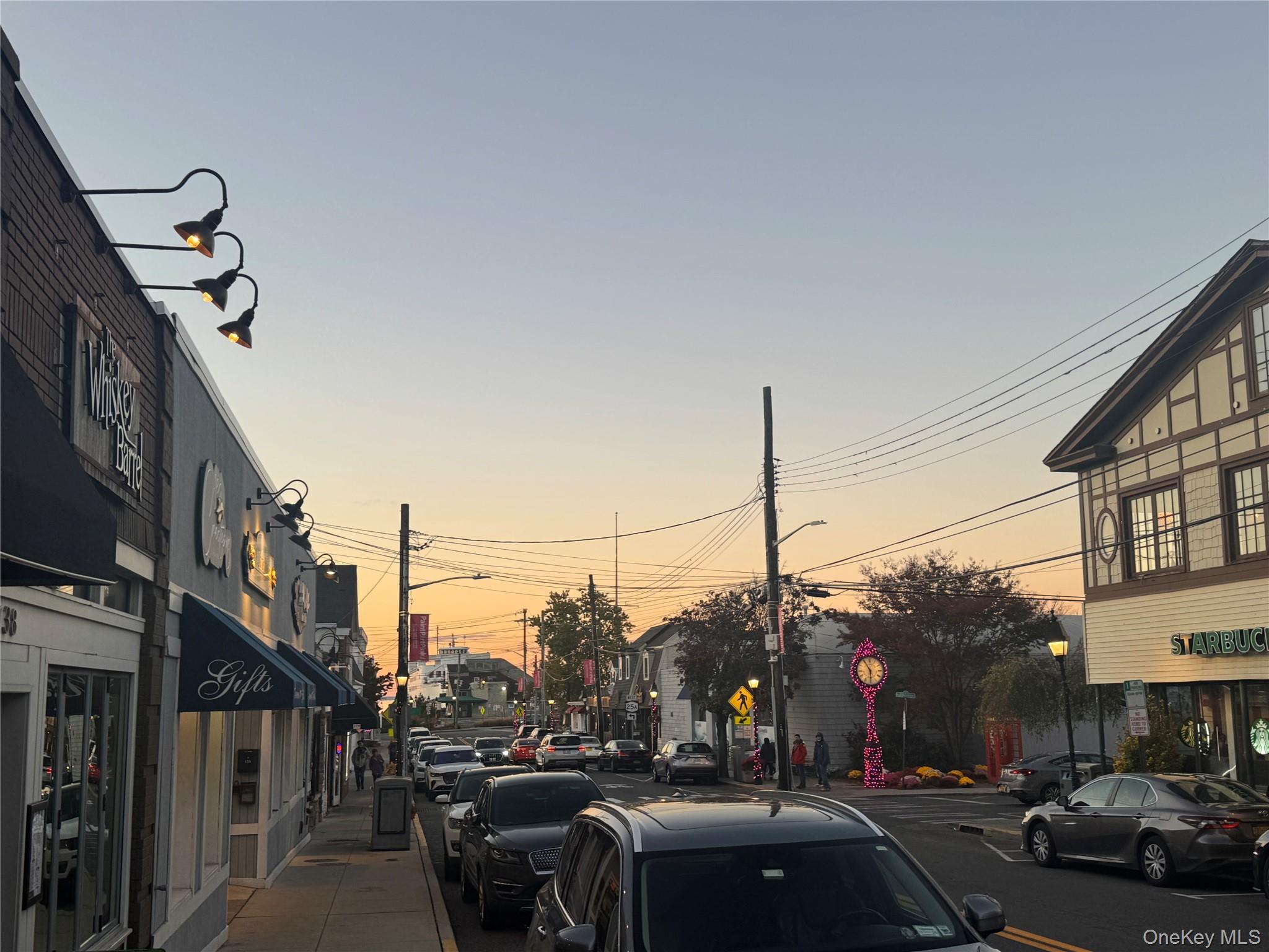 #16 photo, Thompson St/E. Broadway, サフォーク郡 Port Jefferson Village , NY 11777