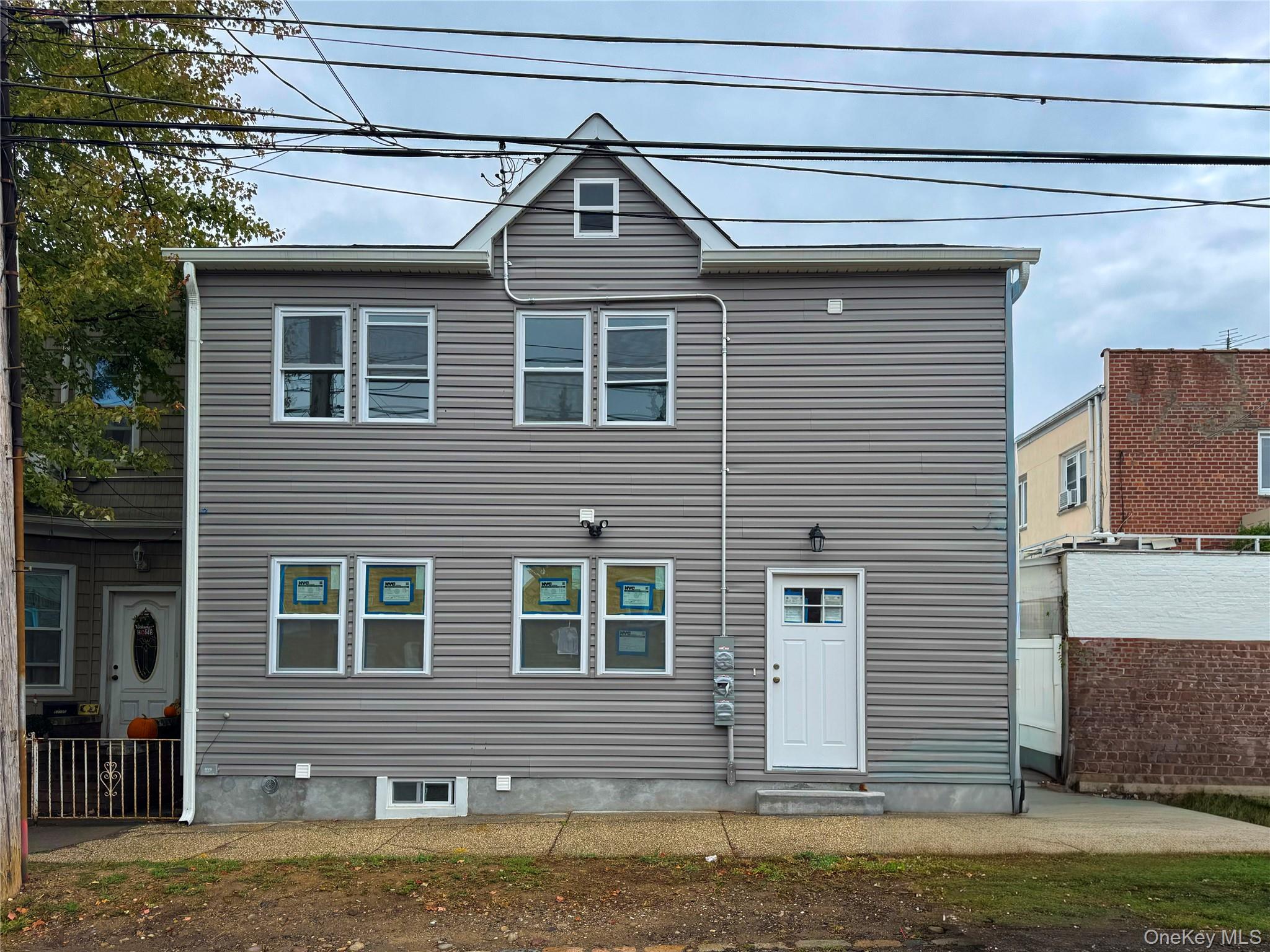 #1 photo, 5841 84th Street, クイーンズ区 Middle Village , NY 11379