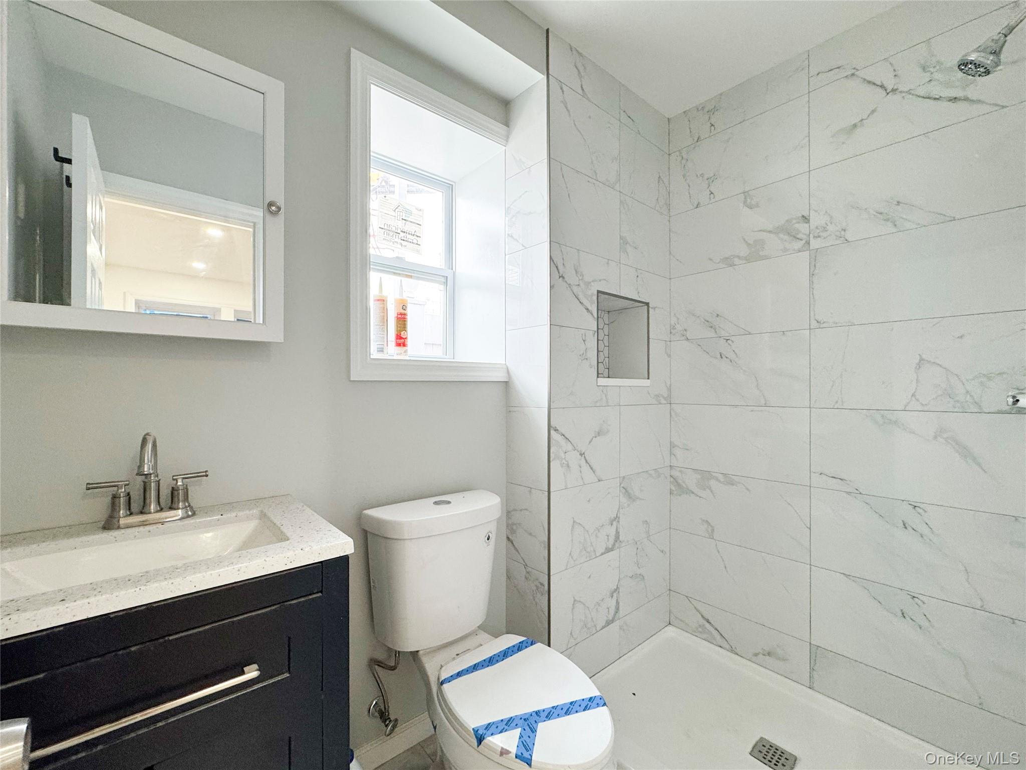 #11 photo, 5841 84th Street, クイーンズ区 Middle Village , NY 11379