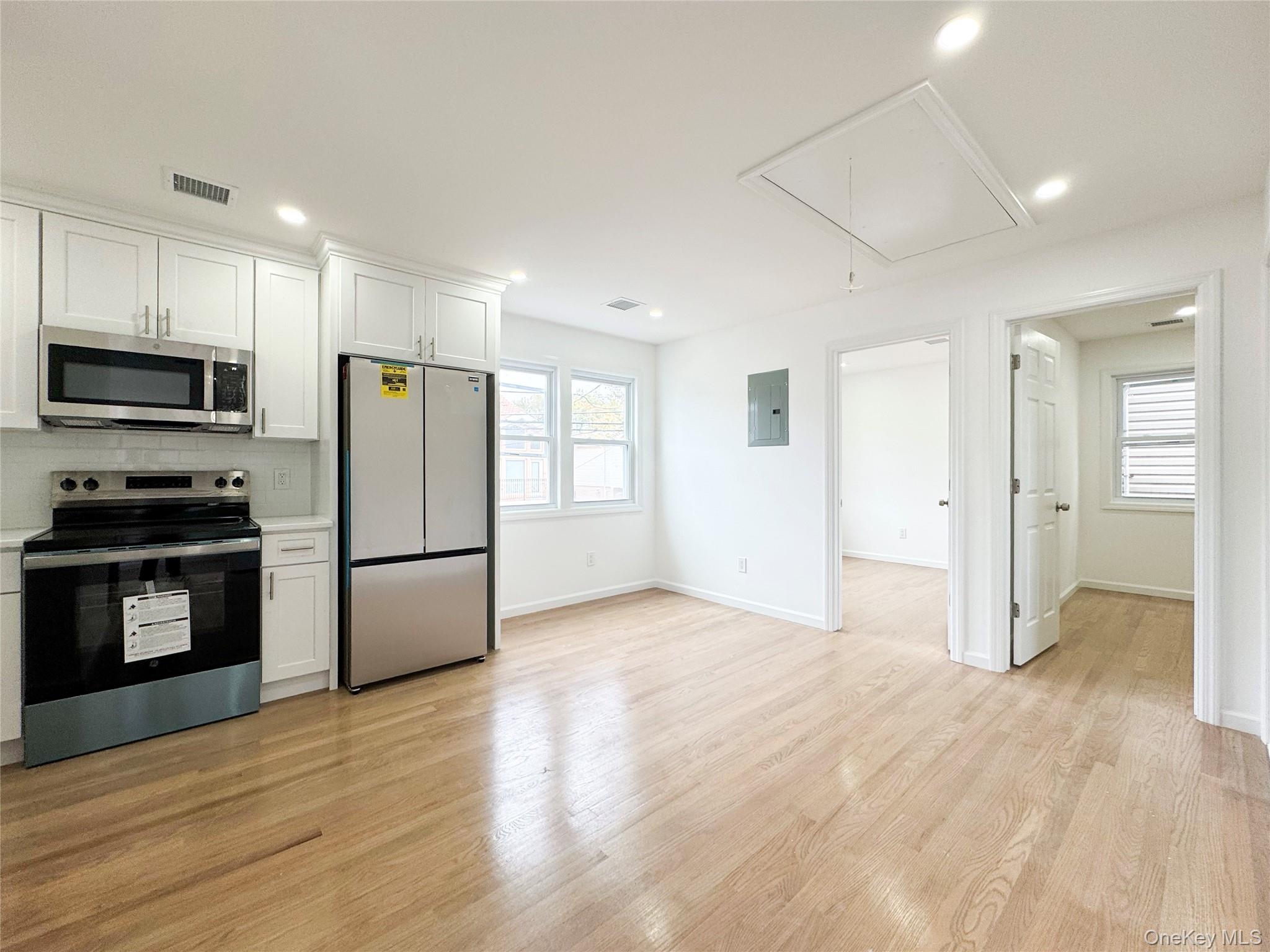 #16 photo, 5841 84th Street, クイーンズ区 Middle Village , NY 11379