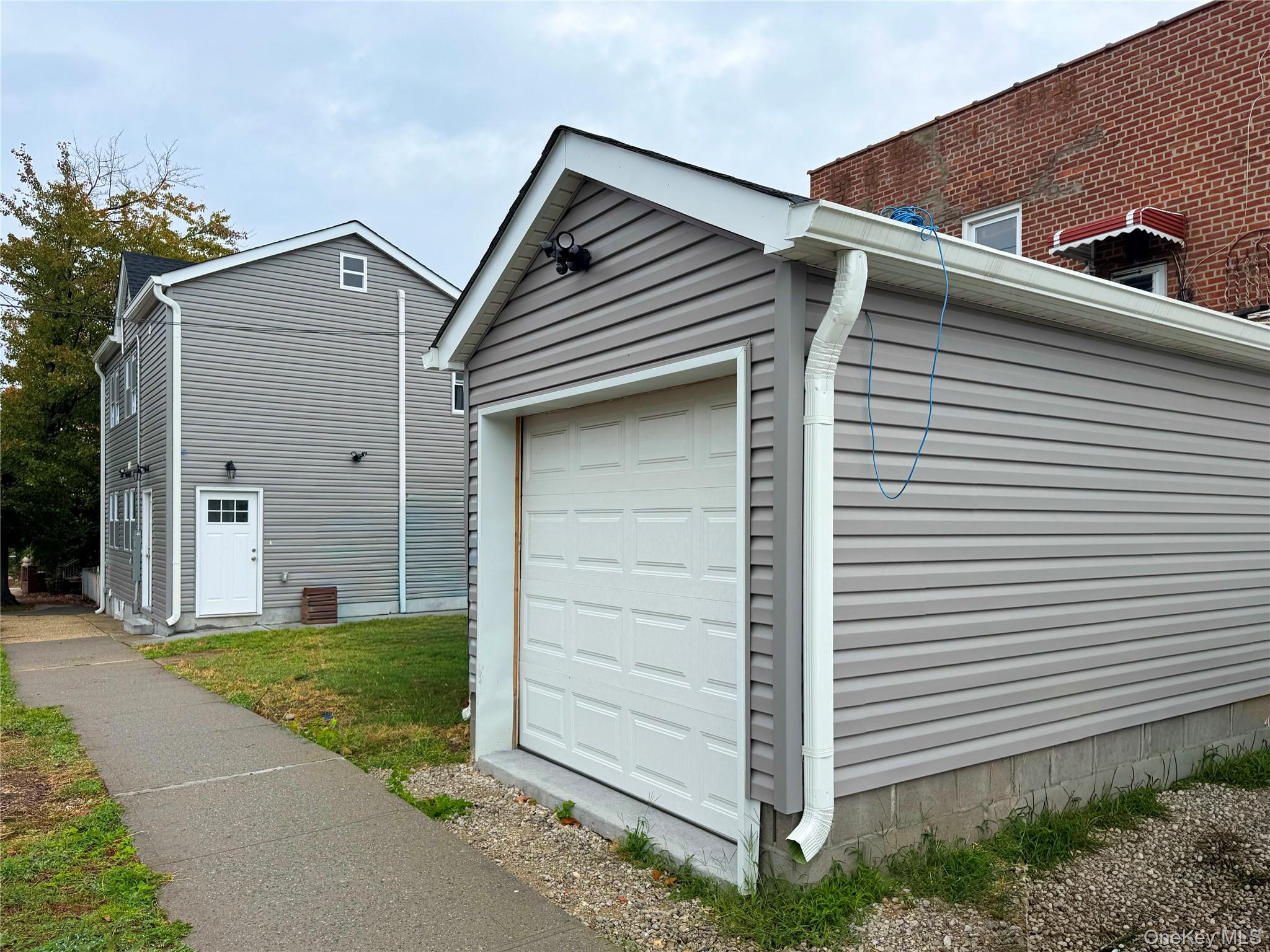 #3 photo, 5841 84th Street, クイーンズ区 Middle Village , NY 11379