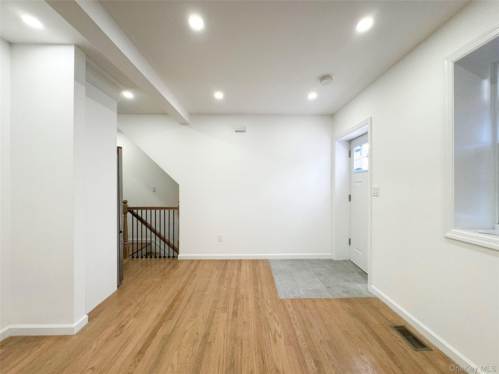 #8 photo, 5841 84th Street, クイーンズ区 Middle Village , NY 11379