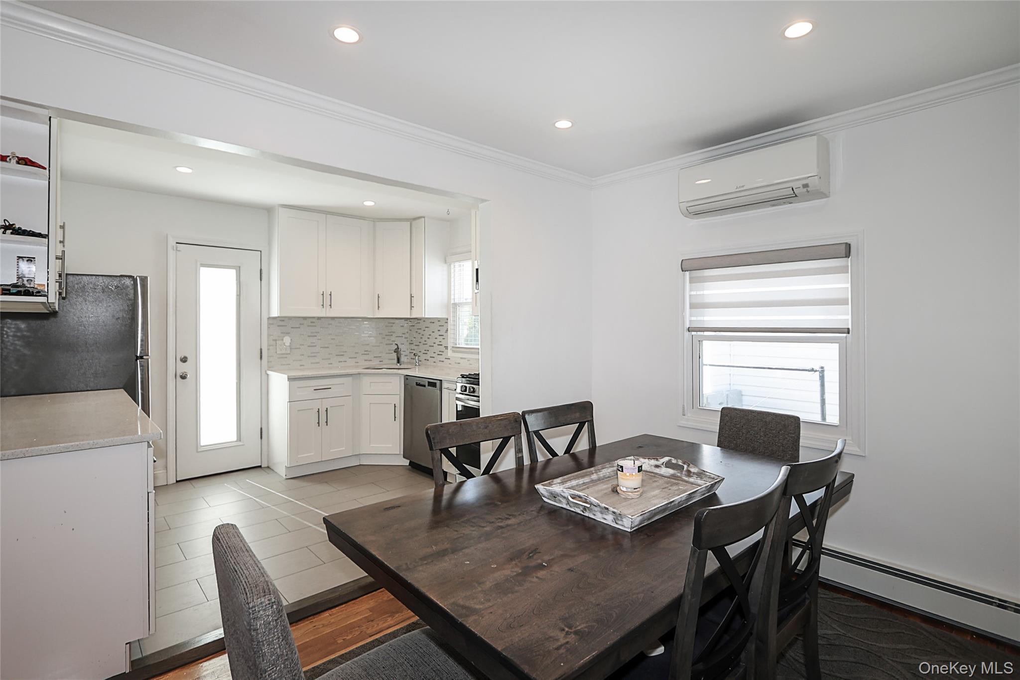 #10 photo, 132 Bethel Road, ナッソー郡 Albertson , NY 11507