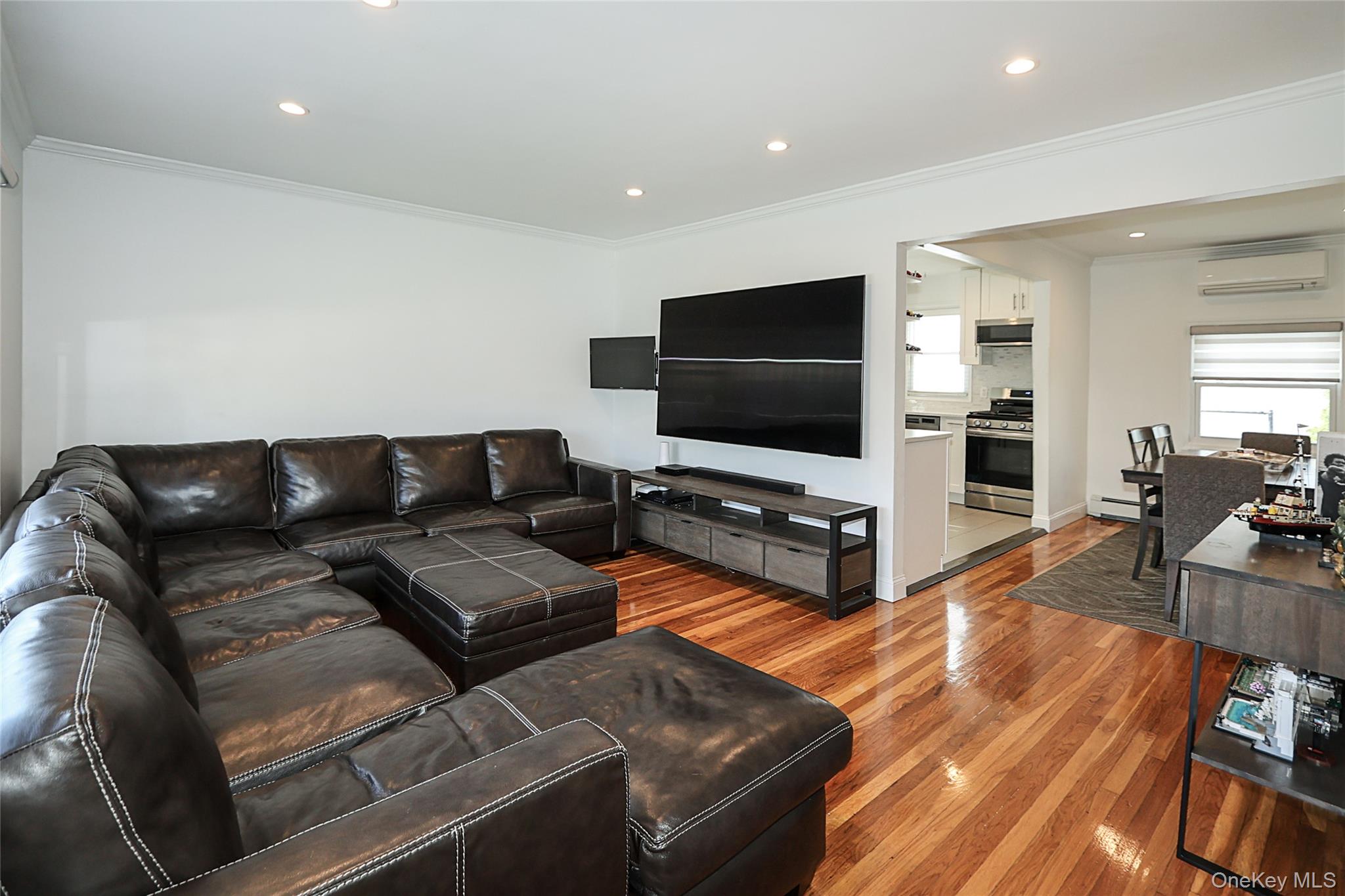 #13 photo, 132 Bethel Road, ナッソー郡 Albertson , NY 11507