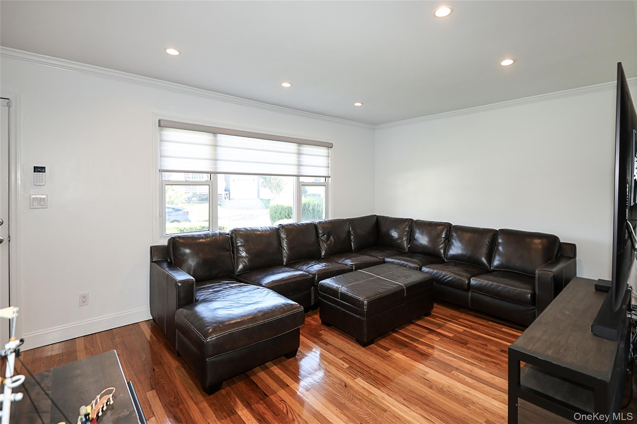 #15 photo, 132 Bethel Road, ナッソー郡 Albertson , NY 11507