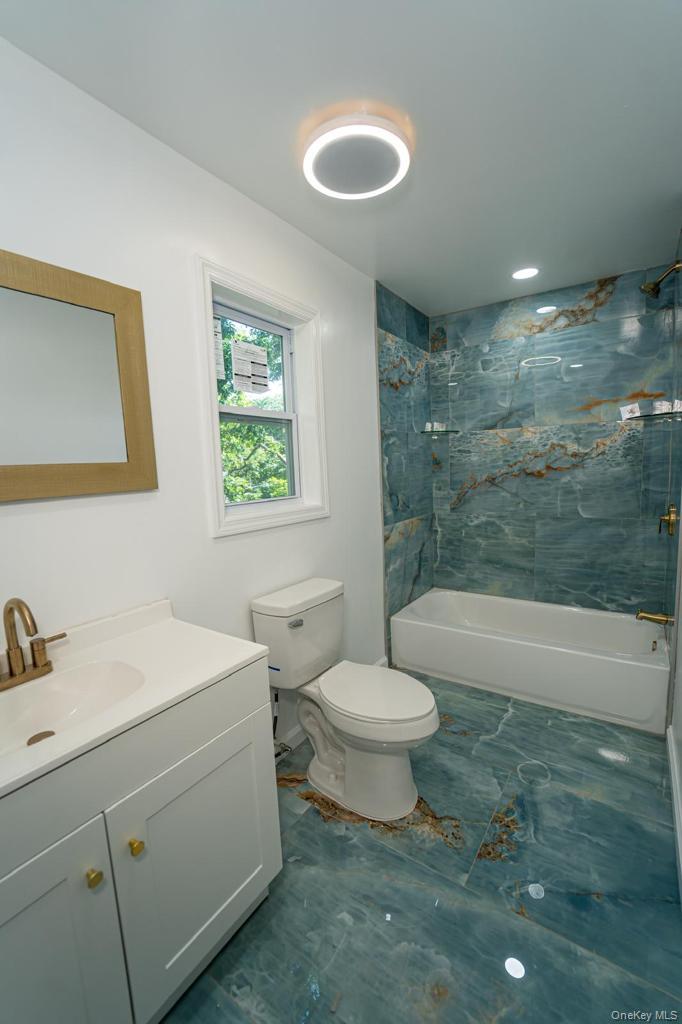 #10 photo, 174 Woodycrest Drive, サフォーク郡 Farmingville , NY 11738