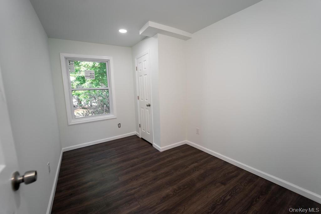 #12 photo, 174 Woodycrest Drive, サフォーク郡 Farmingville , NY 11738