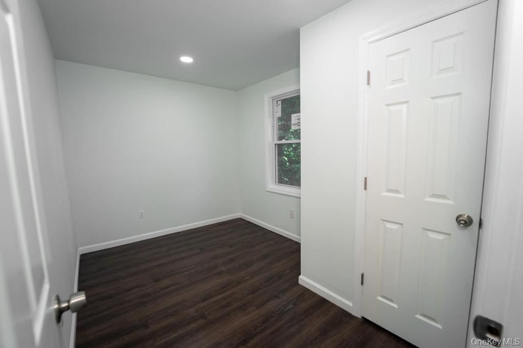 #13 photo, 174 Woodycrest Drive, サフォーク郡 Farmingville , NY 11738