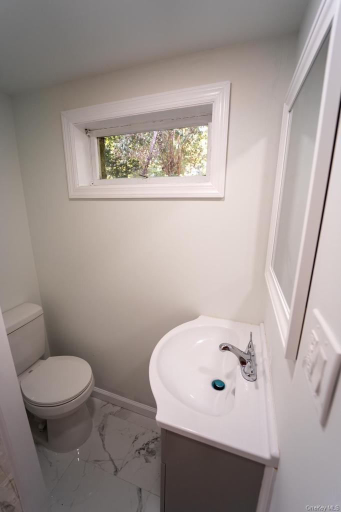 #5 photo, 174 Woodycrest Drive, サフォーク郡 Farmingville , NY 11738