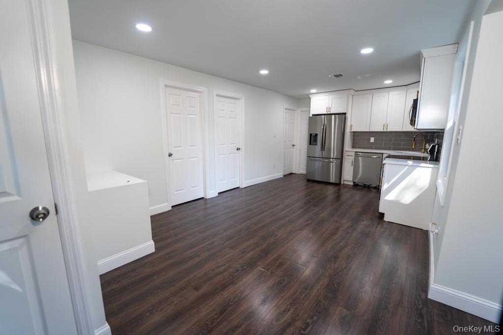 #7 photo, 174 Woodycrest Drive, サフォーク郡 Farmingville , NY 11738