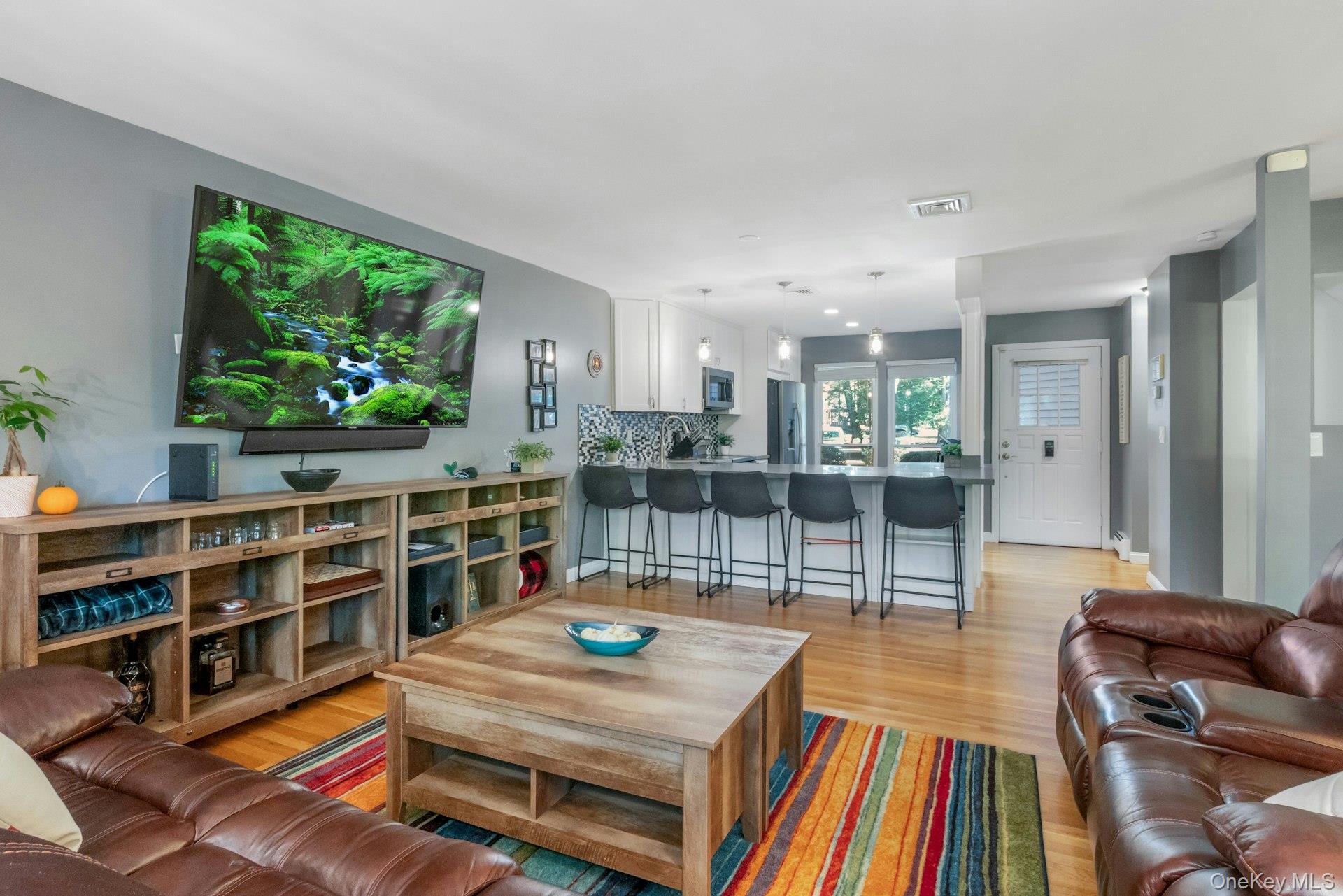 #8 photo, 112 Woods Brooke Circle, Ossining , NY 10562