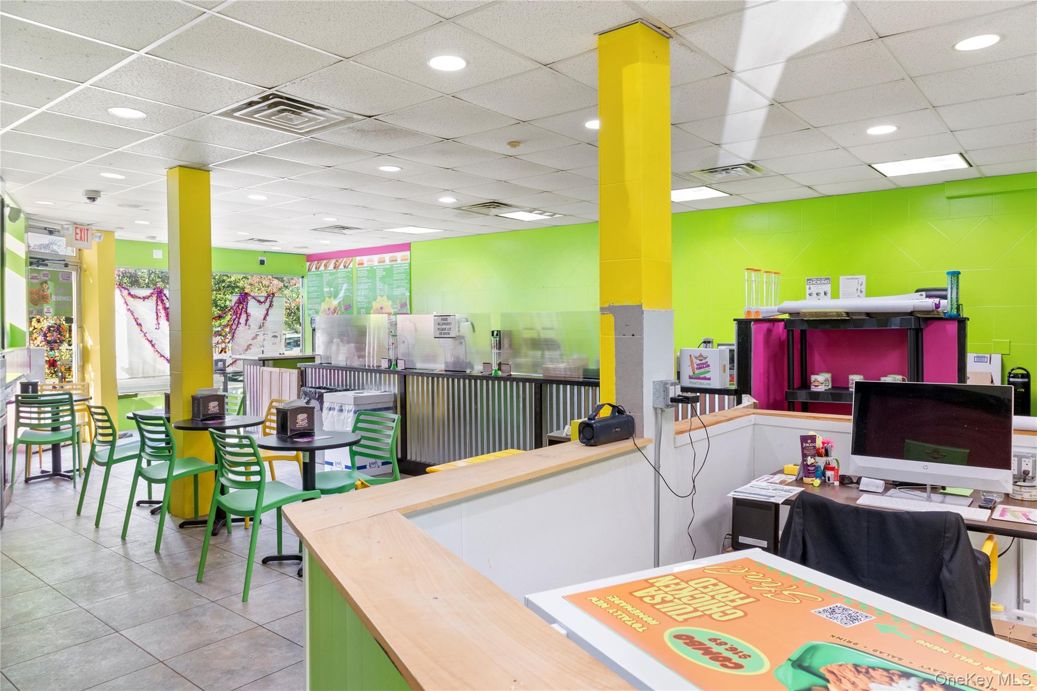 #1 photo, 80 Bayville Avenue, ナッソー郡 Bayville , NY 11709