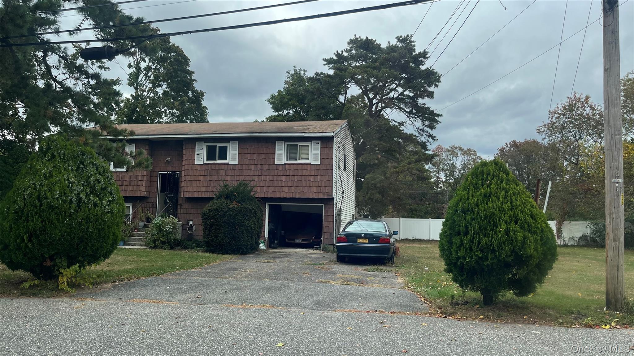 #2 photo, 81 Nevada Road, サフォーク郡 West Babylon , NY 11704