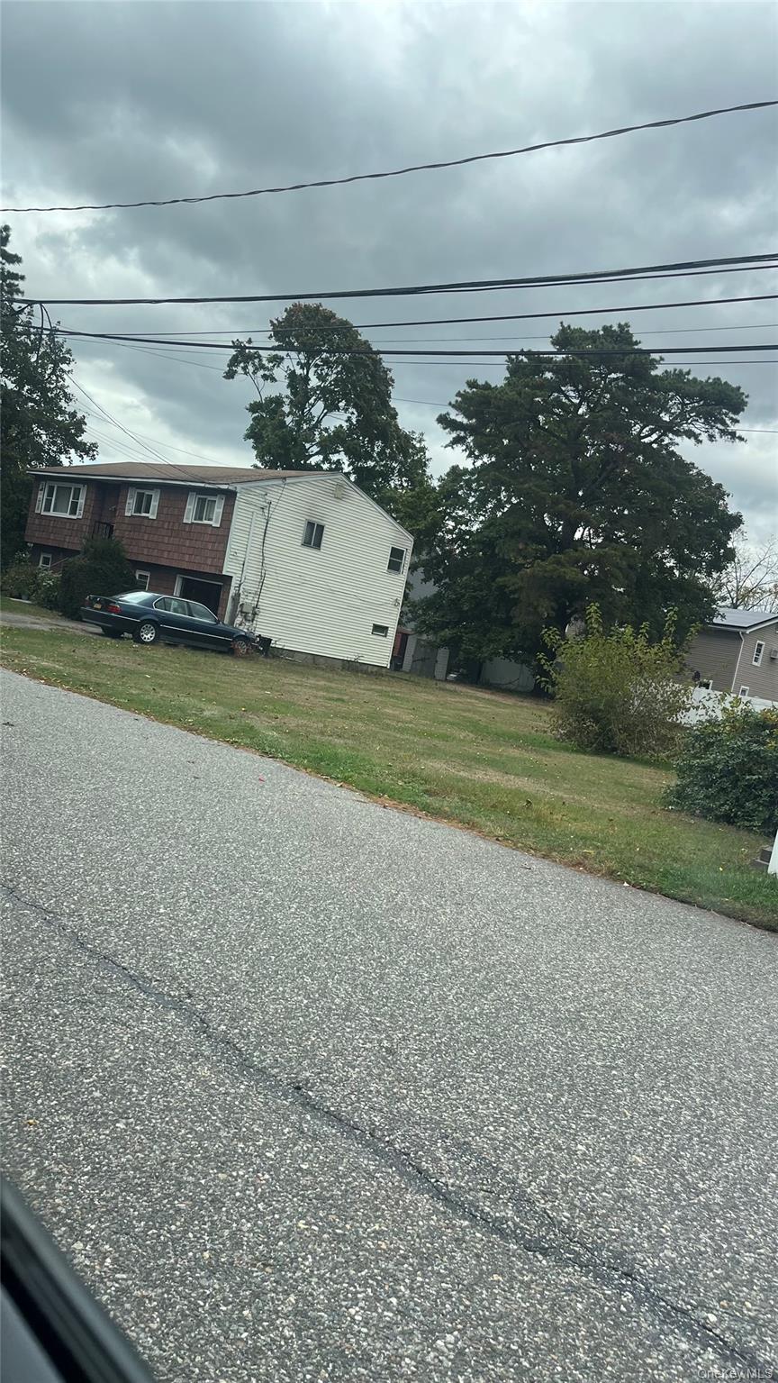 #3 photo, 81 Nevada Road, サフォーク郡 West Babylon , NY 11704