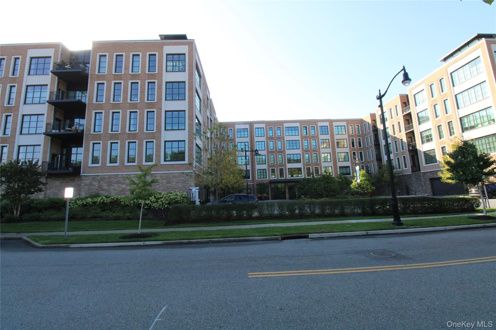 #2 photo, 100 Garvies Point Road, ナッソー郡 Glen Cove , NY 11542