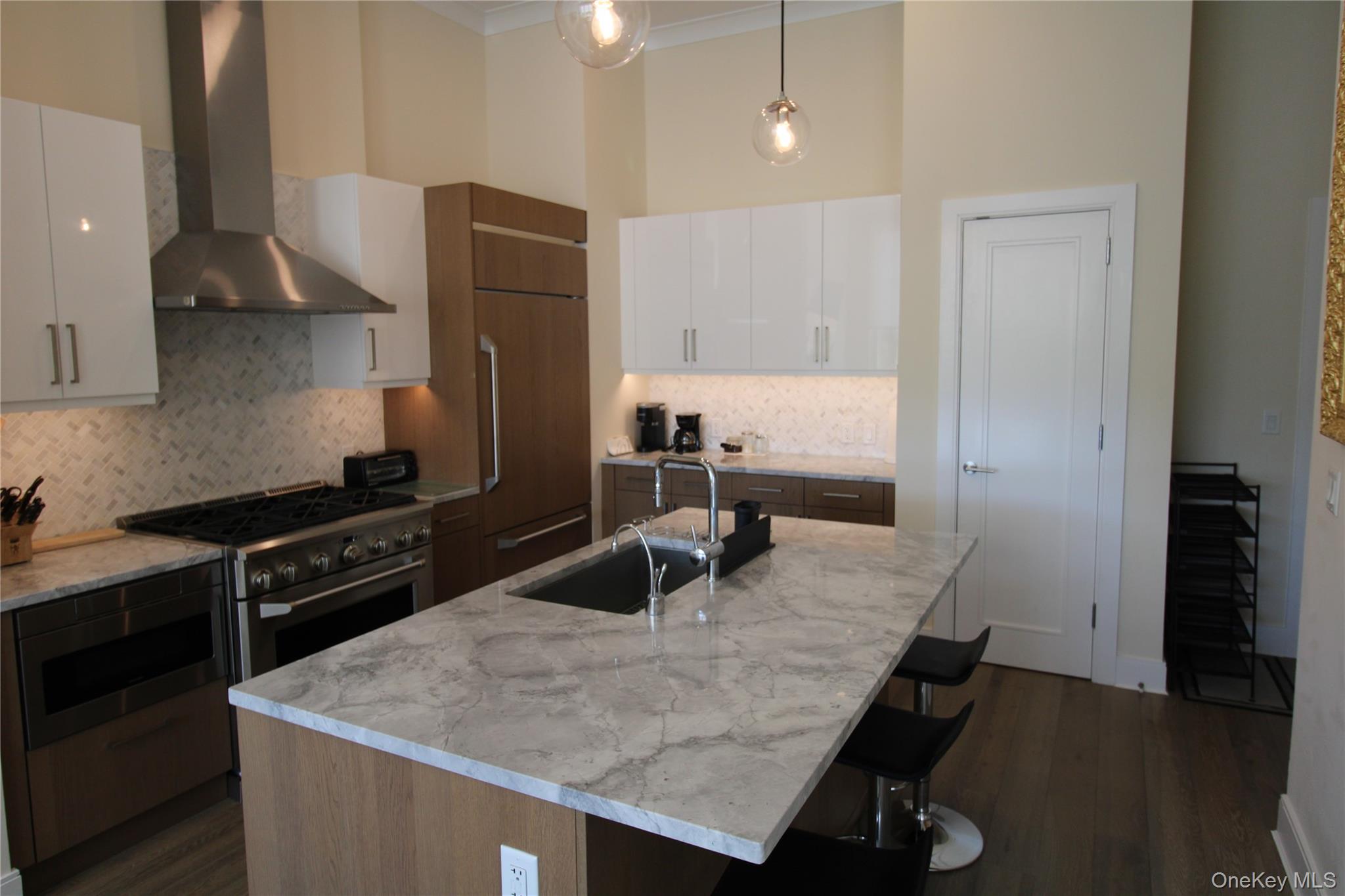 #4 photo, 100 Garvies Point Road, ナッソー郡 Glen Cove , NY 11542