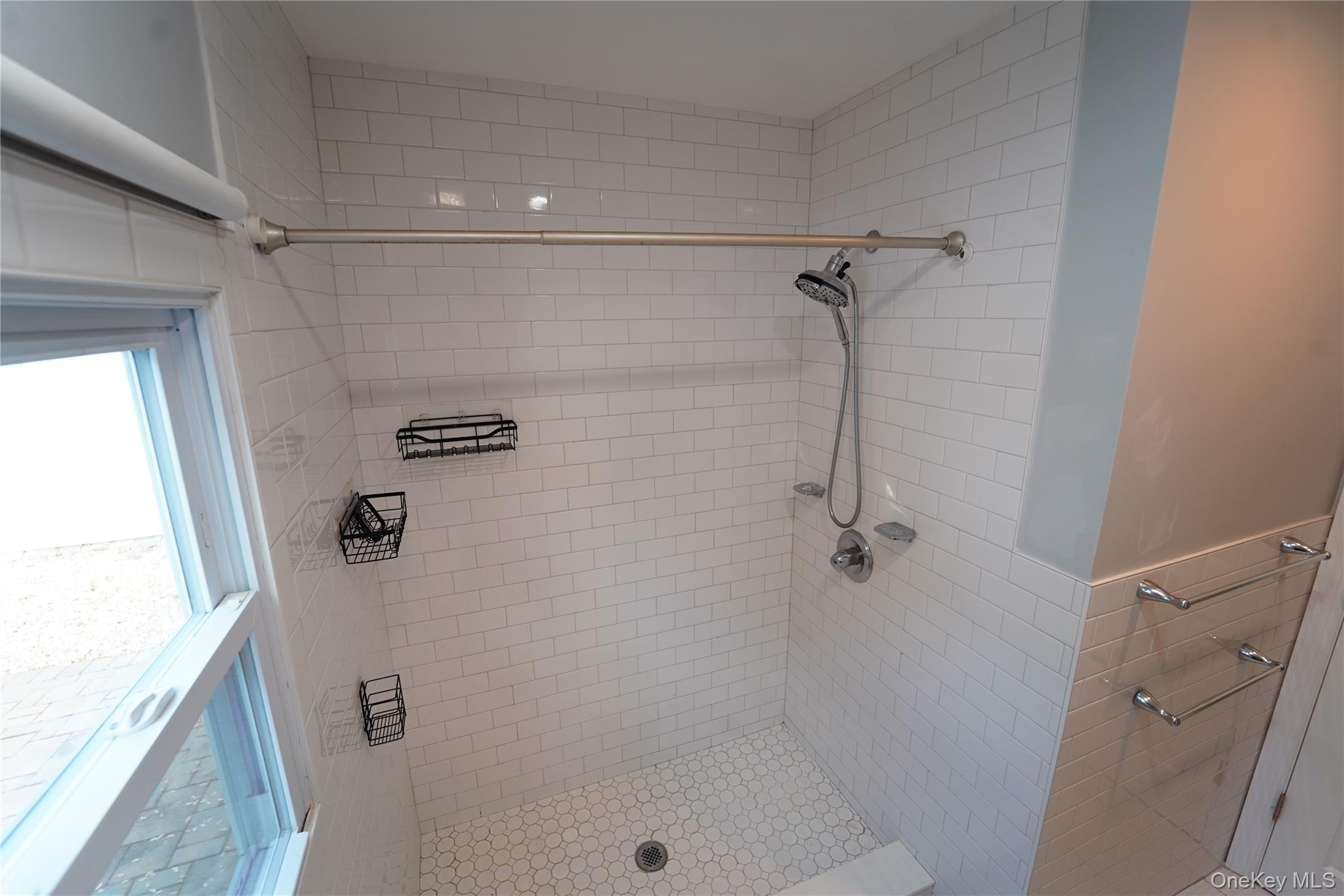 #13 photo, 1825 Alice Street, ナッソー郡 Merrick , NY 11566