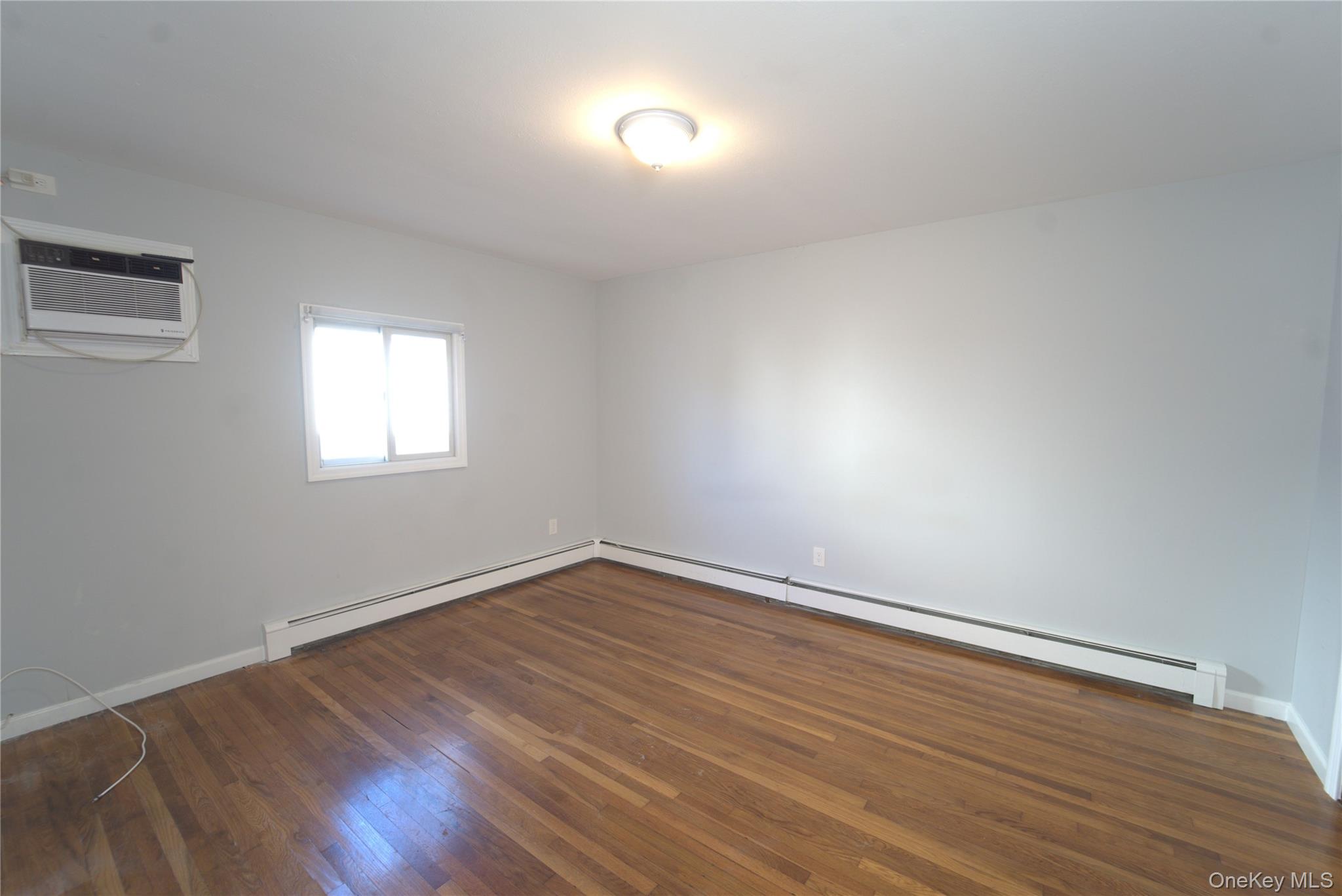 #20 photo, 1825 Alice Street, ナッソー郡 Merrick , NY 11566