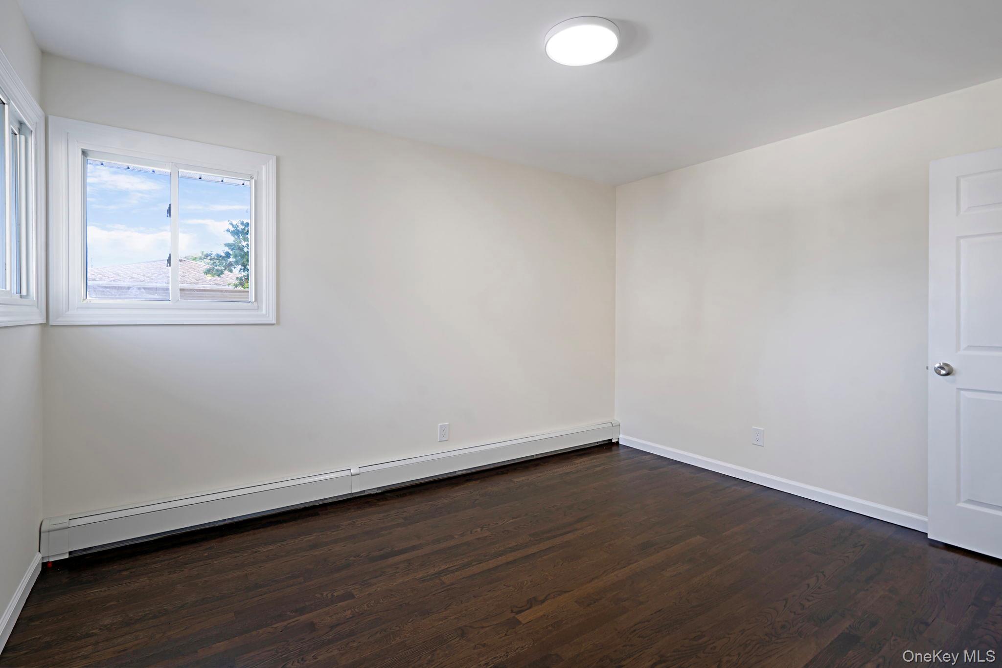 #10 photo, 184 Wellesley Street, ナッソー郡 Hempstead , NY 11550