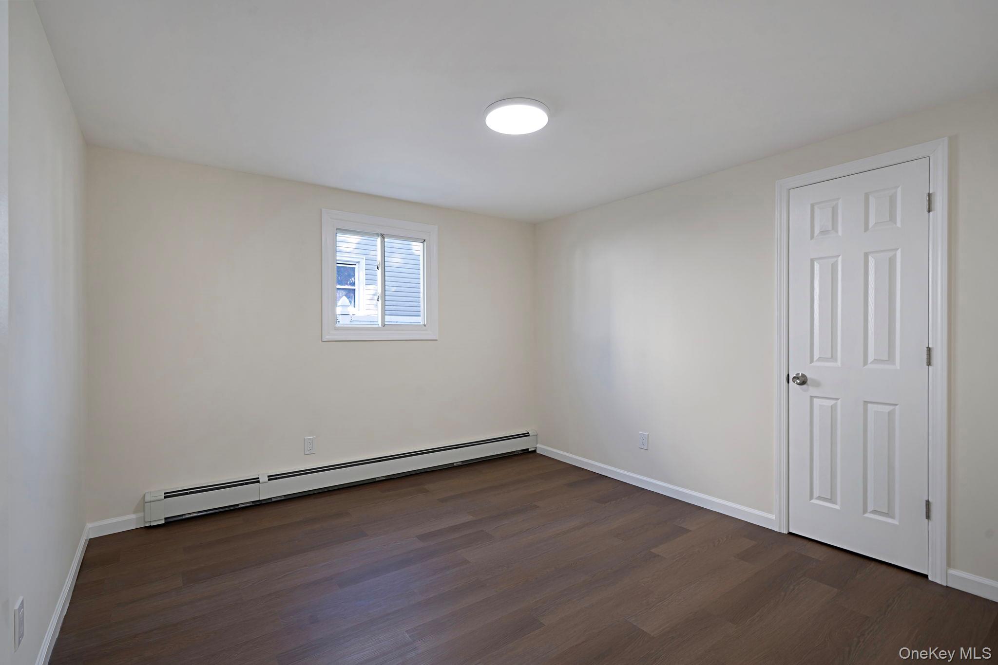 #17 photo, 184 Wellesley Street, ナッソー郡 Hempstead , NY 11550