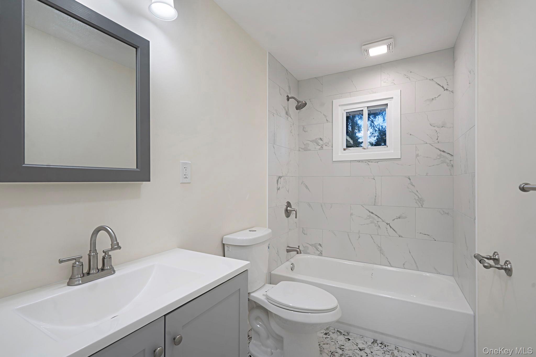 #7 photo, 184 Wellesley Street, ナッソー郡 Hempstead , NY 11550