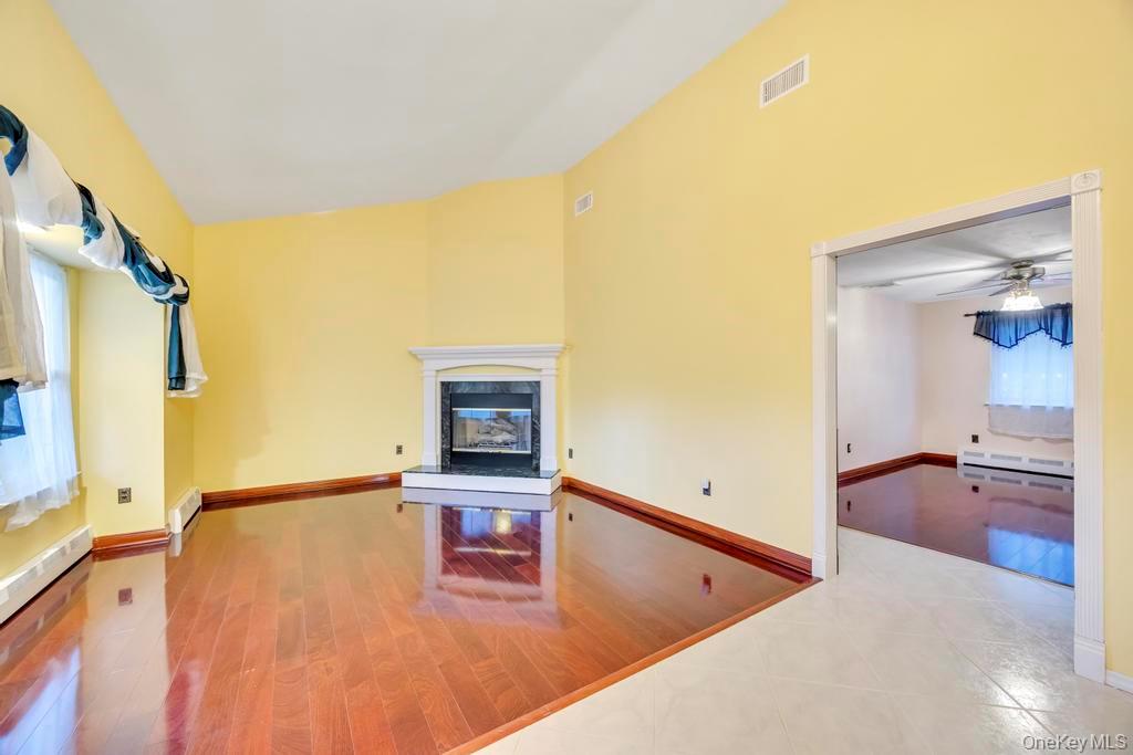 #14 photo, 47 Evelyn Court, サフォーク郡 Manorville , NY 11949