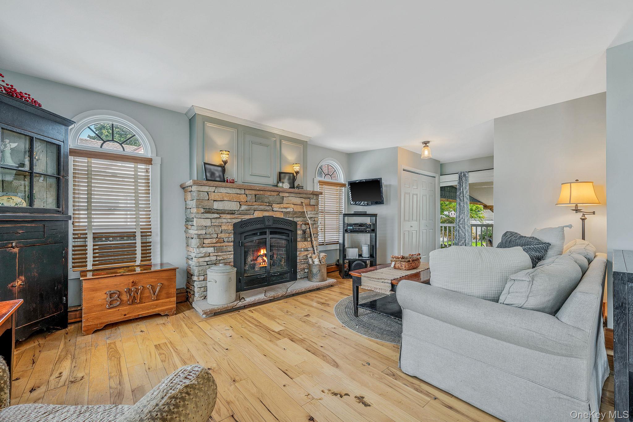 #13 photo, 4 Sullivan Avenue, ナッソー郡 Farmingdale , NY 11735