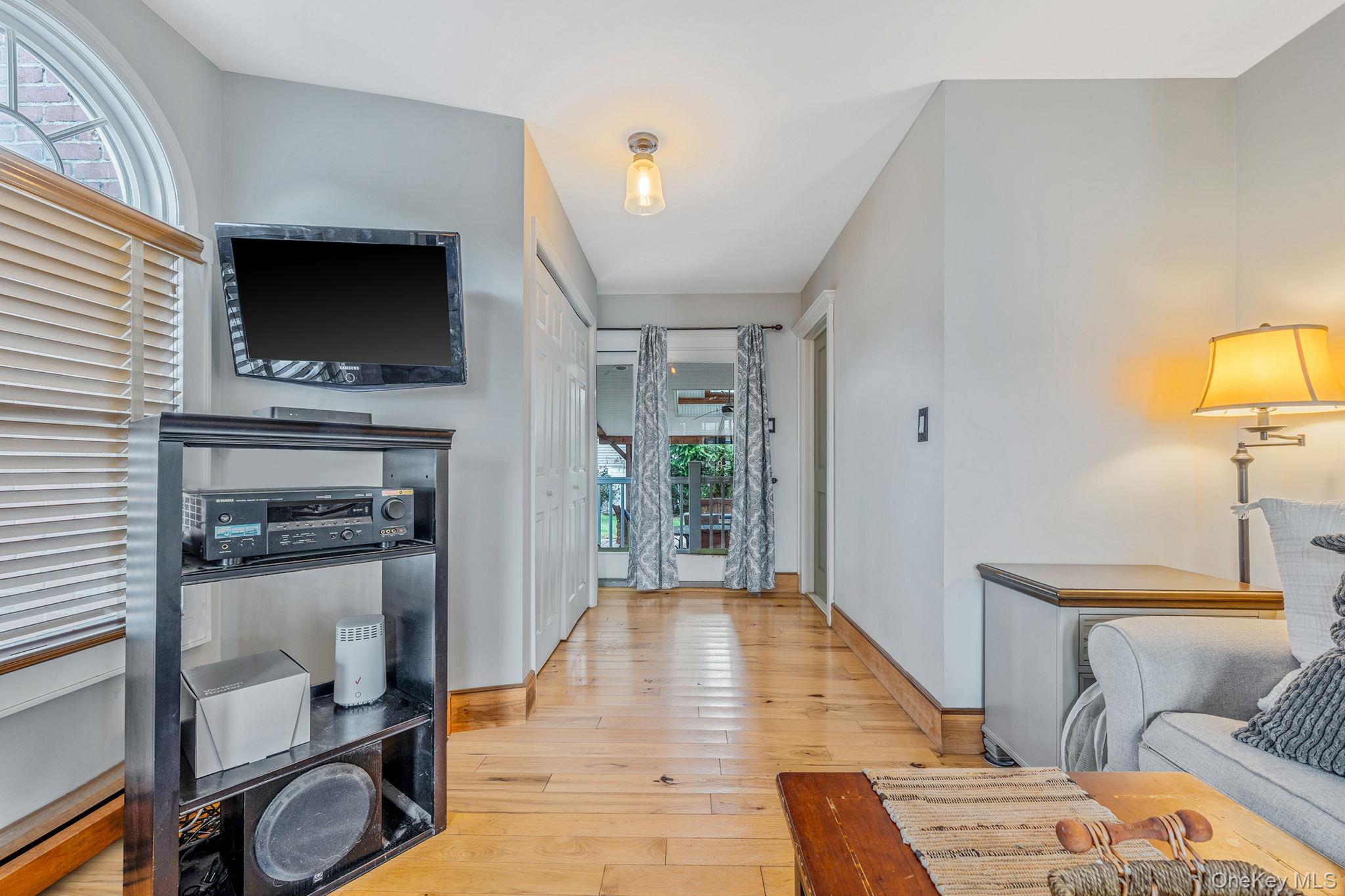 #15 photo, 4 Sullivan Avenue, ナッソー郡 Farmingdale , NY 11735