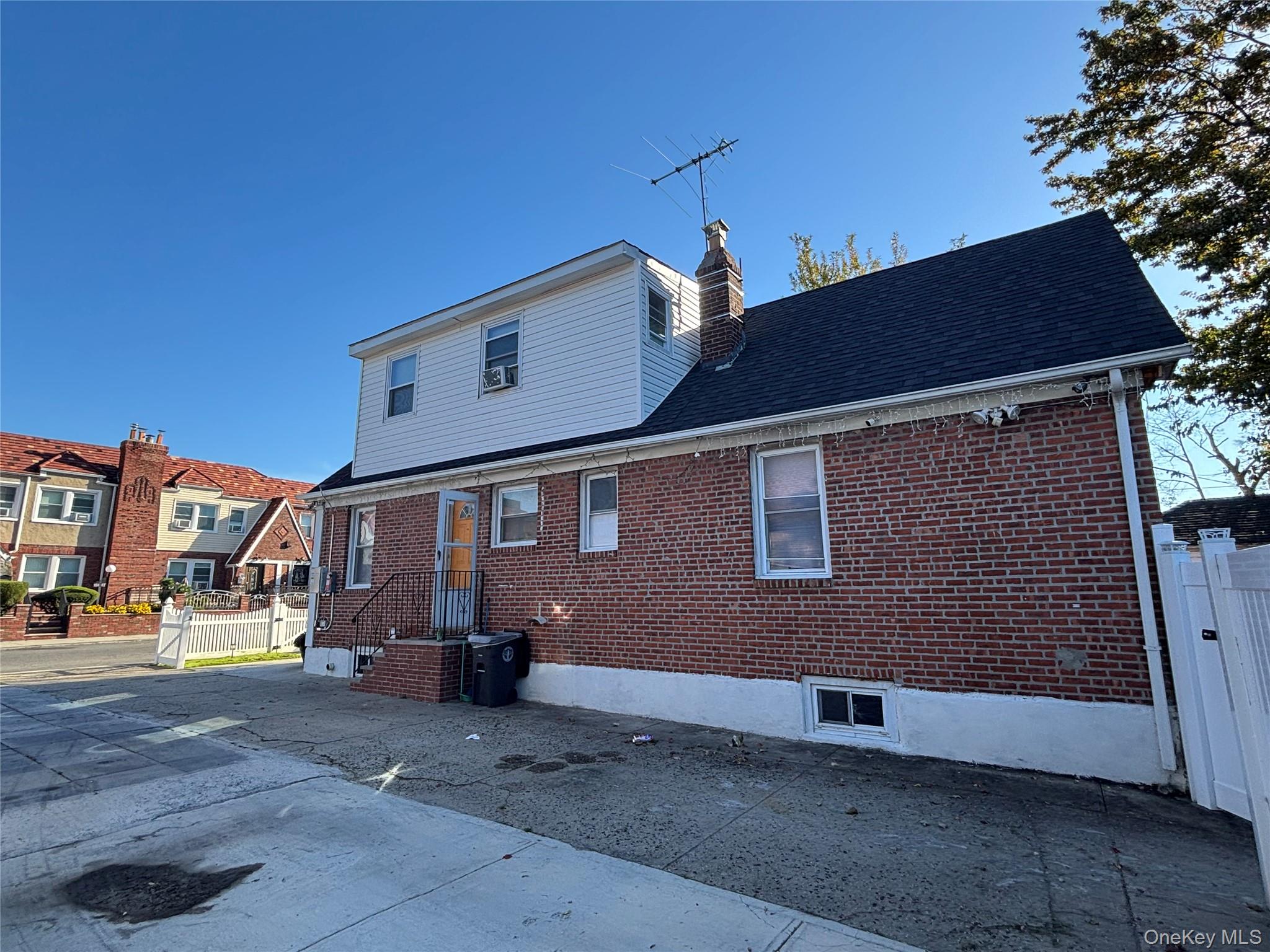 #4 photo, 131-20 224th Street, Laurelton , NY 11413