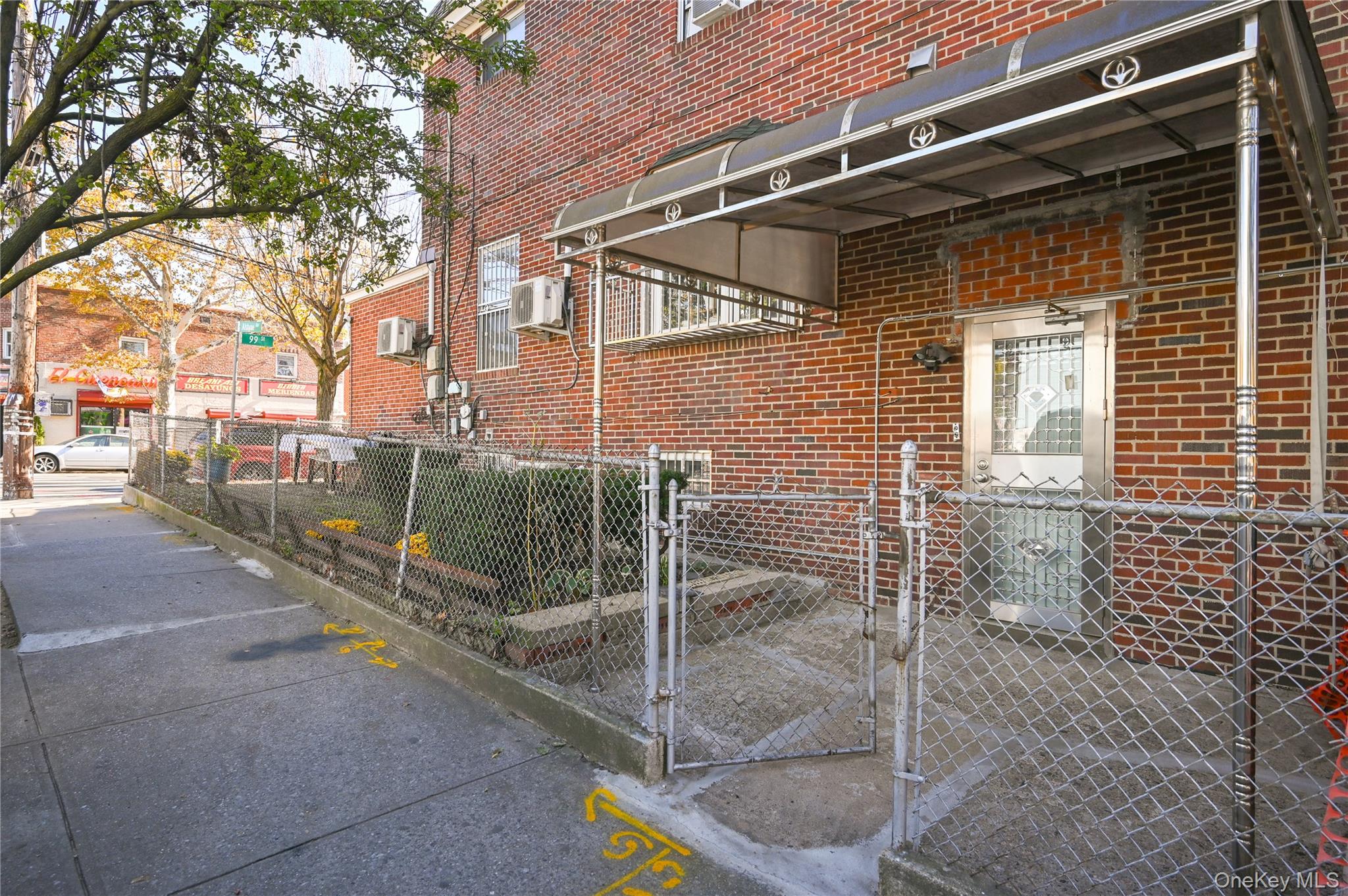 #3 photo, 4902 99th Street, クイーンズ区 Corona , NY 11368