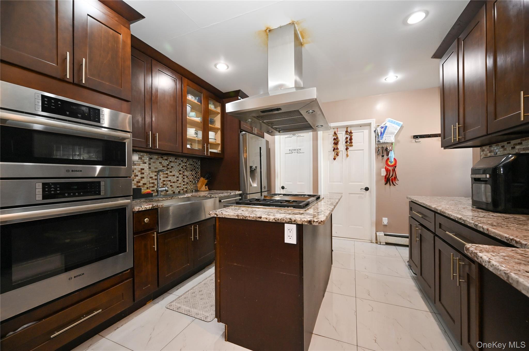 #6 photo, 4902 99th Street, クイーンズ区 Corona , NY 11368