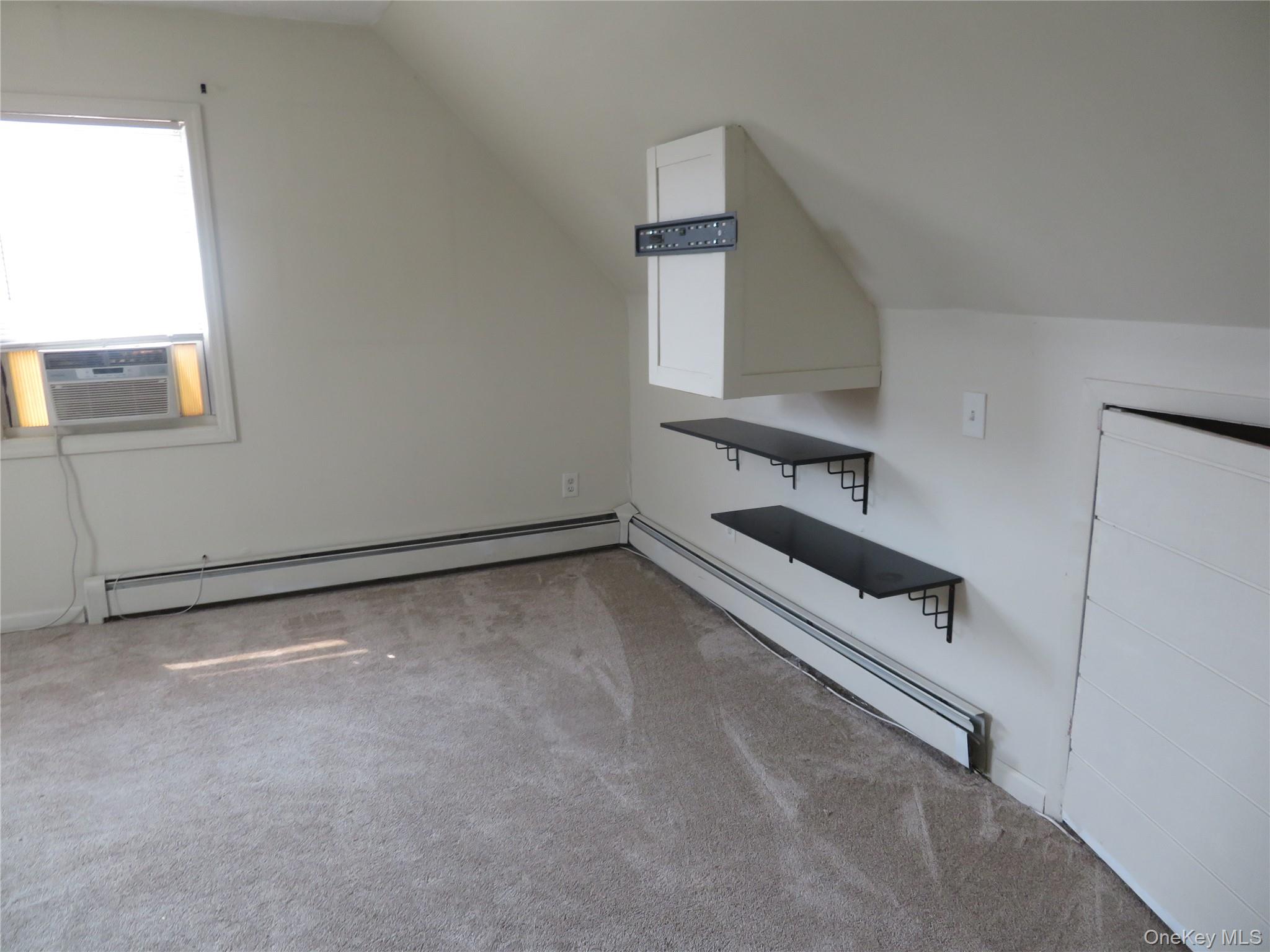 #1 photo, 9 Palfrey Street, サフォーク郡 Bay Shore , NY 11706