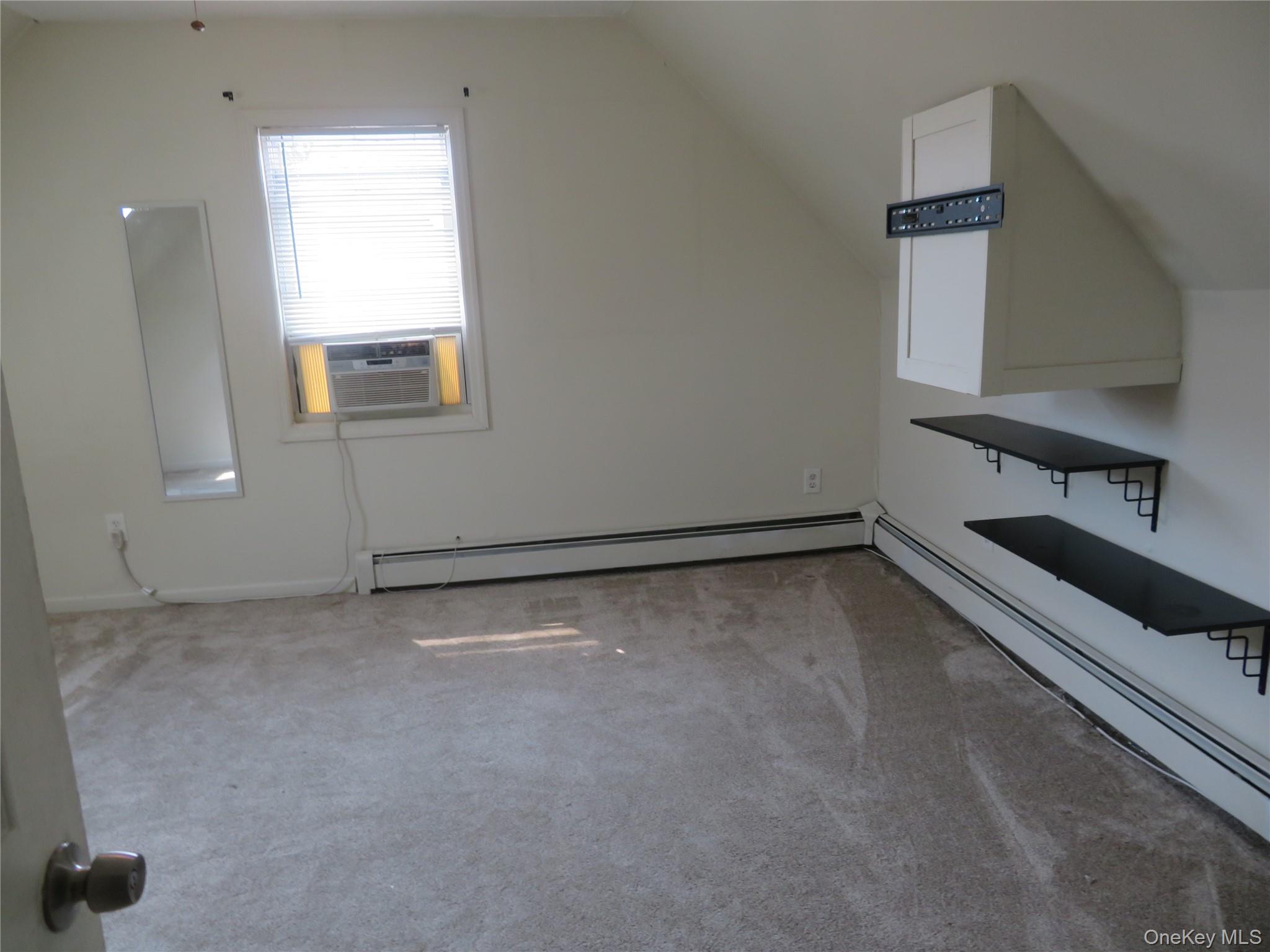 #4 photo, 9 Palfrey Street, サフォーク郡 Bay Shore , NY 11706