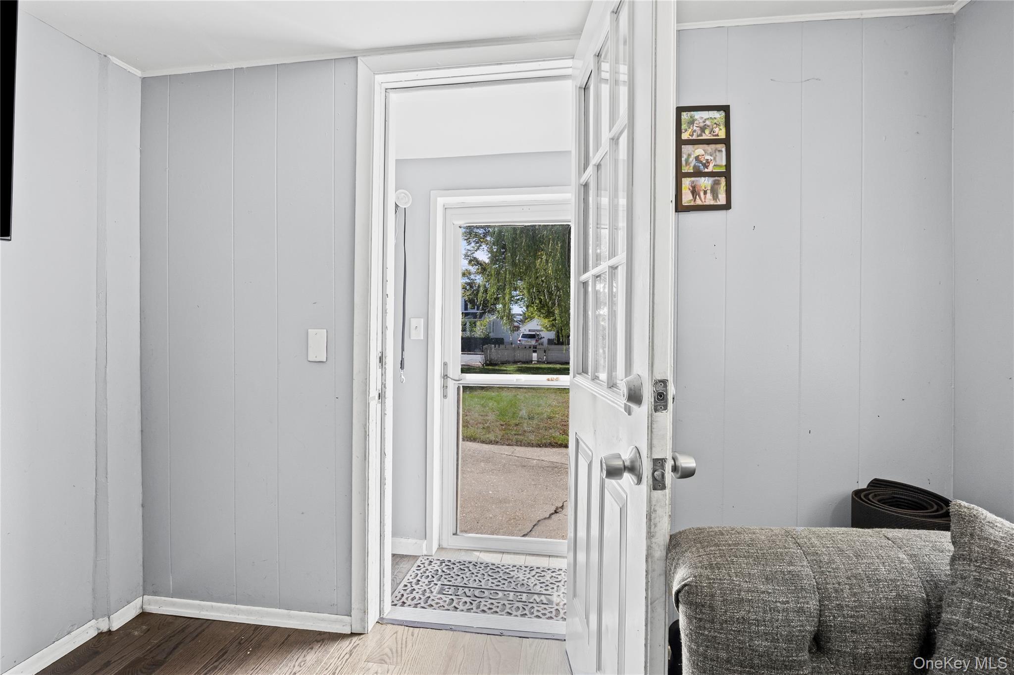 #3 photo, 136 N Delaware Avenue, サフォーク郡 Lindenhurst , NY 11757